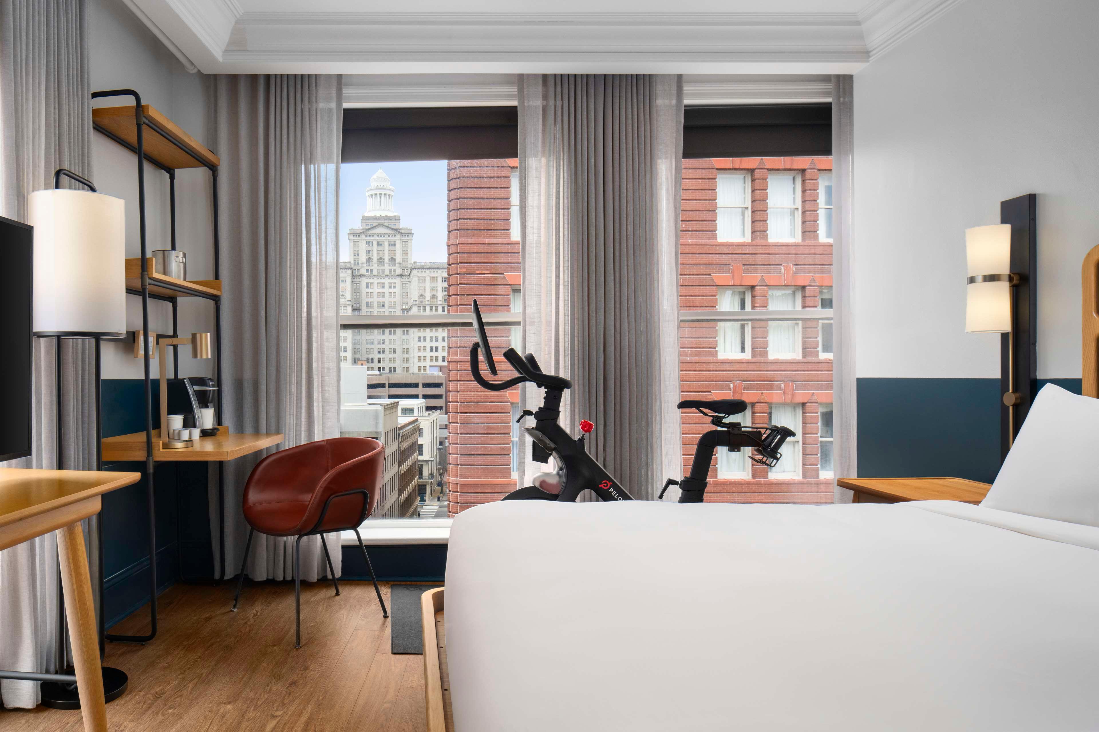 Double City View King Bed