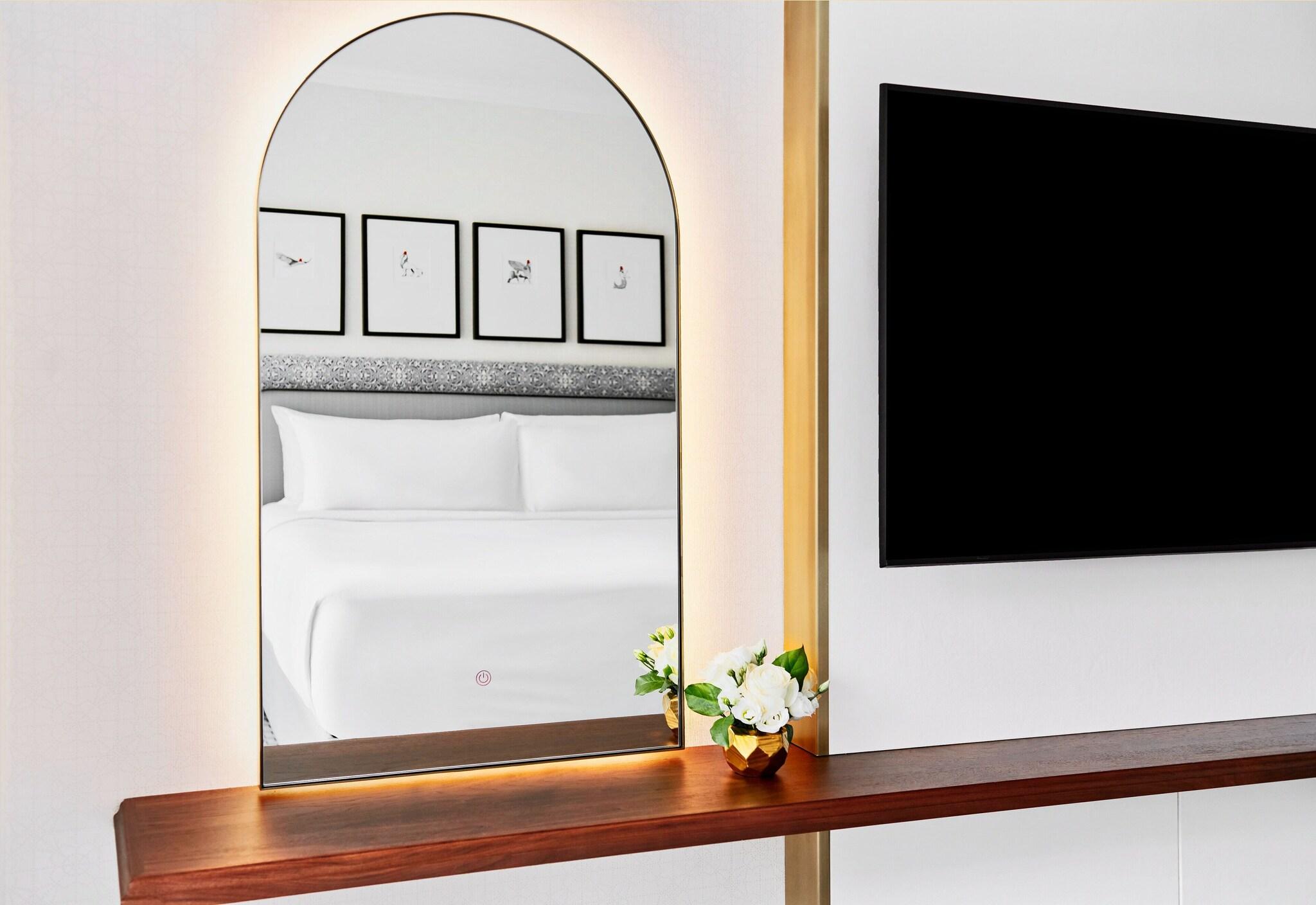 Junior Suite Accessible