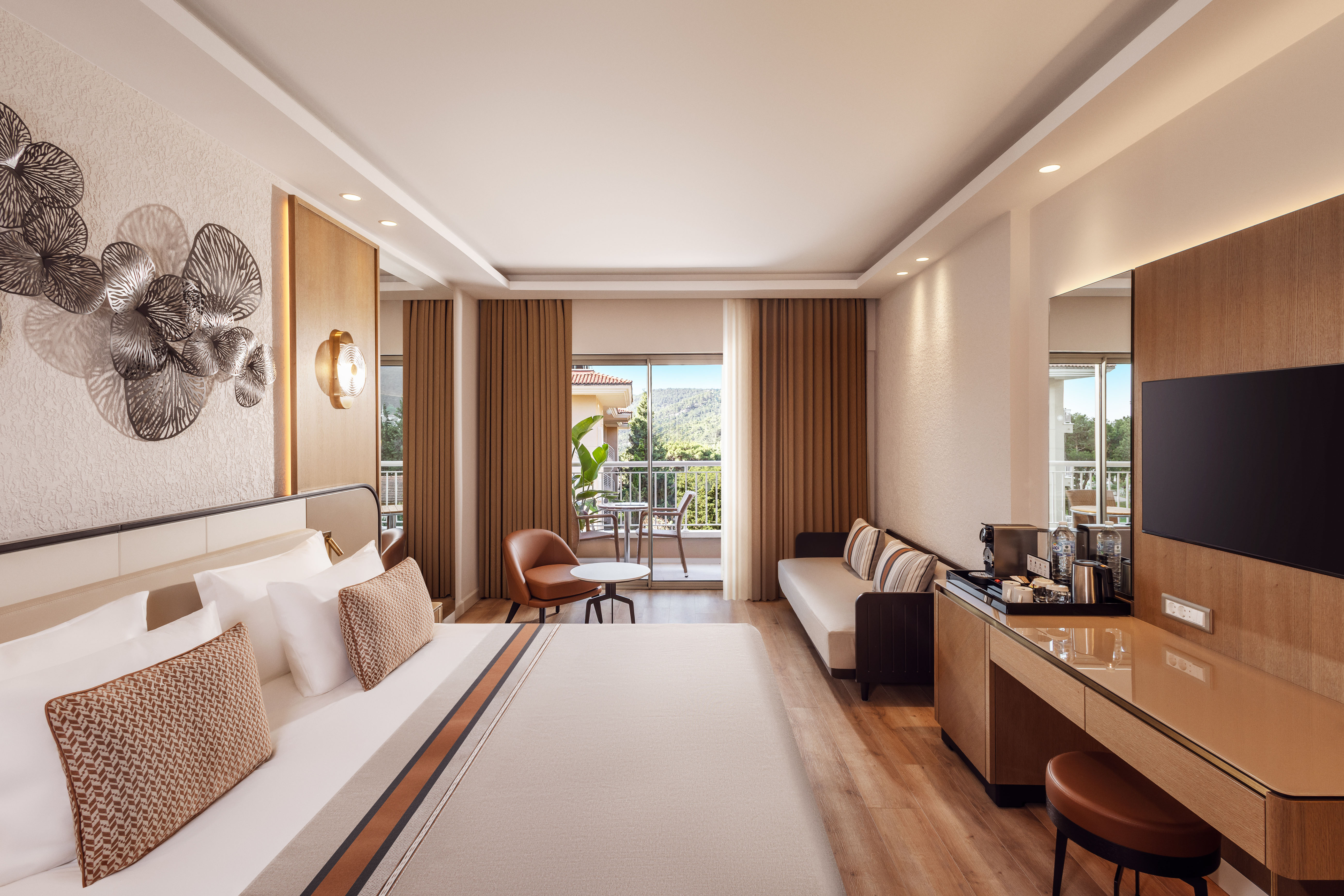 Double Deluxe Side Sea View