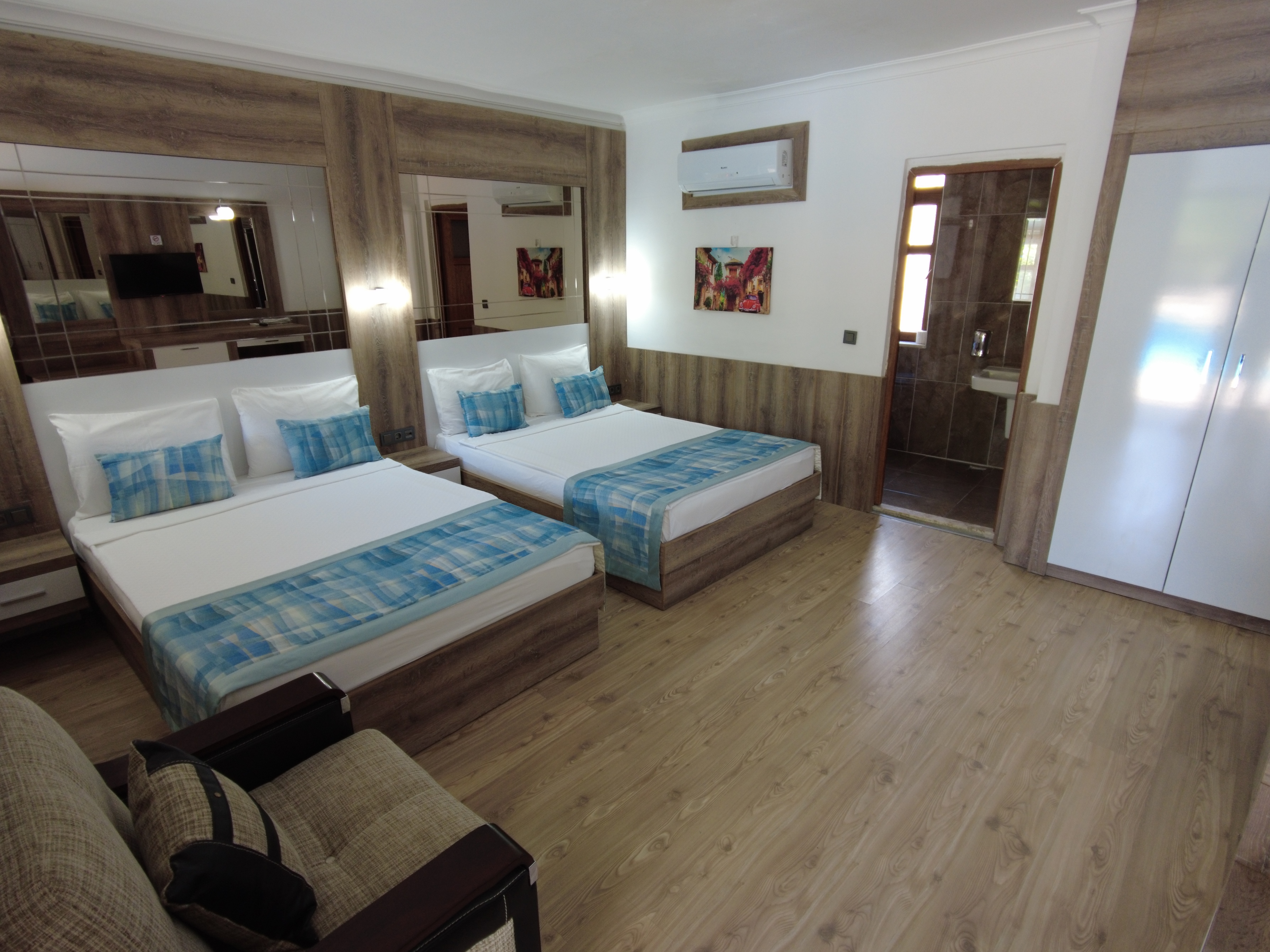 Family Room Superior