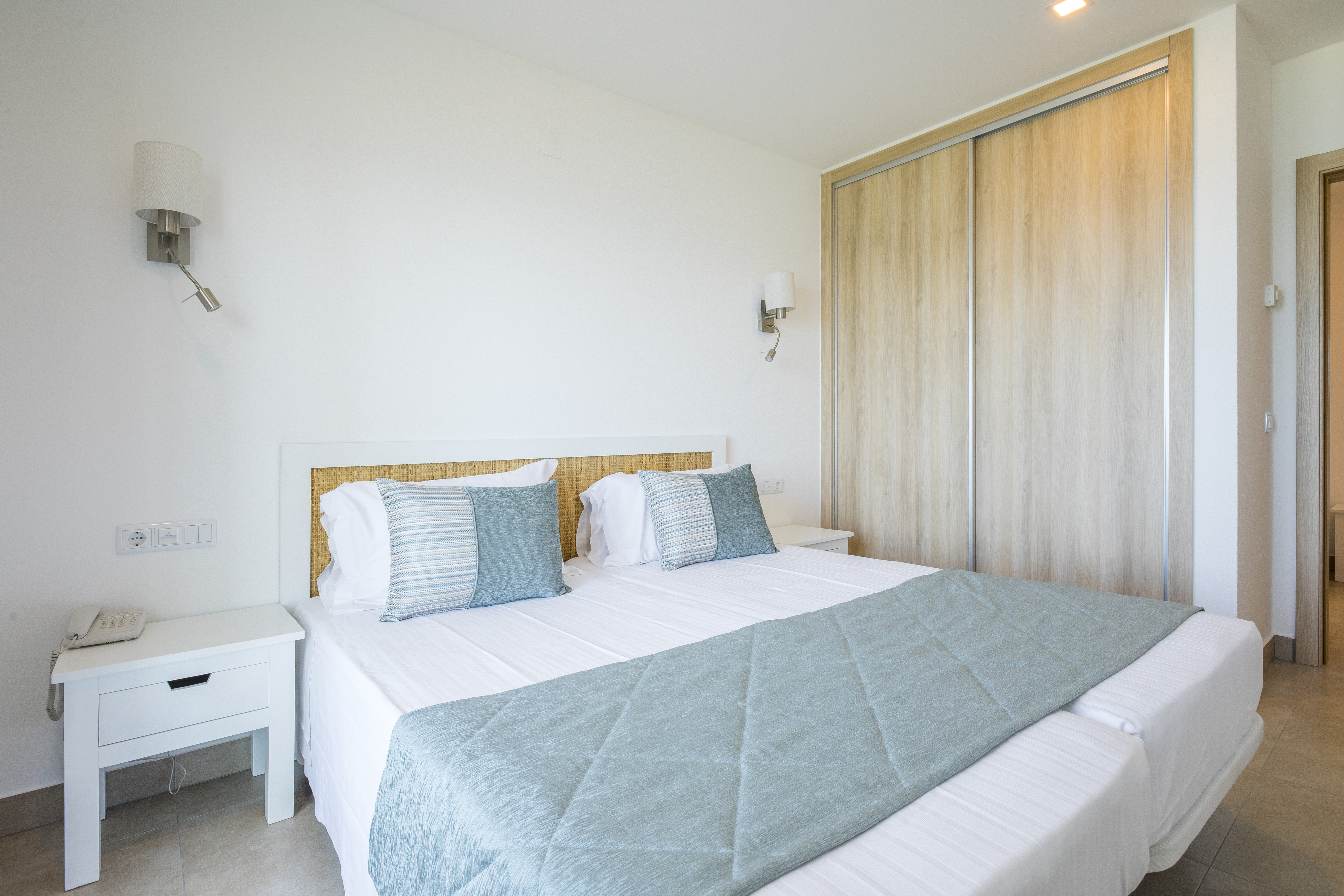 Apartment Deluxe Ocean Front