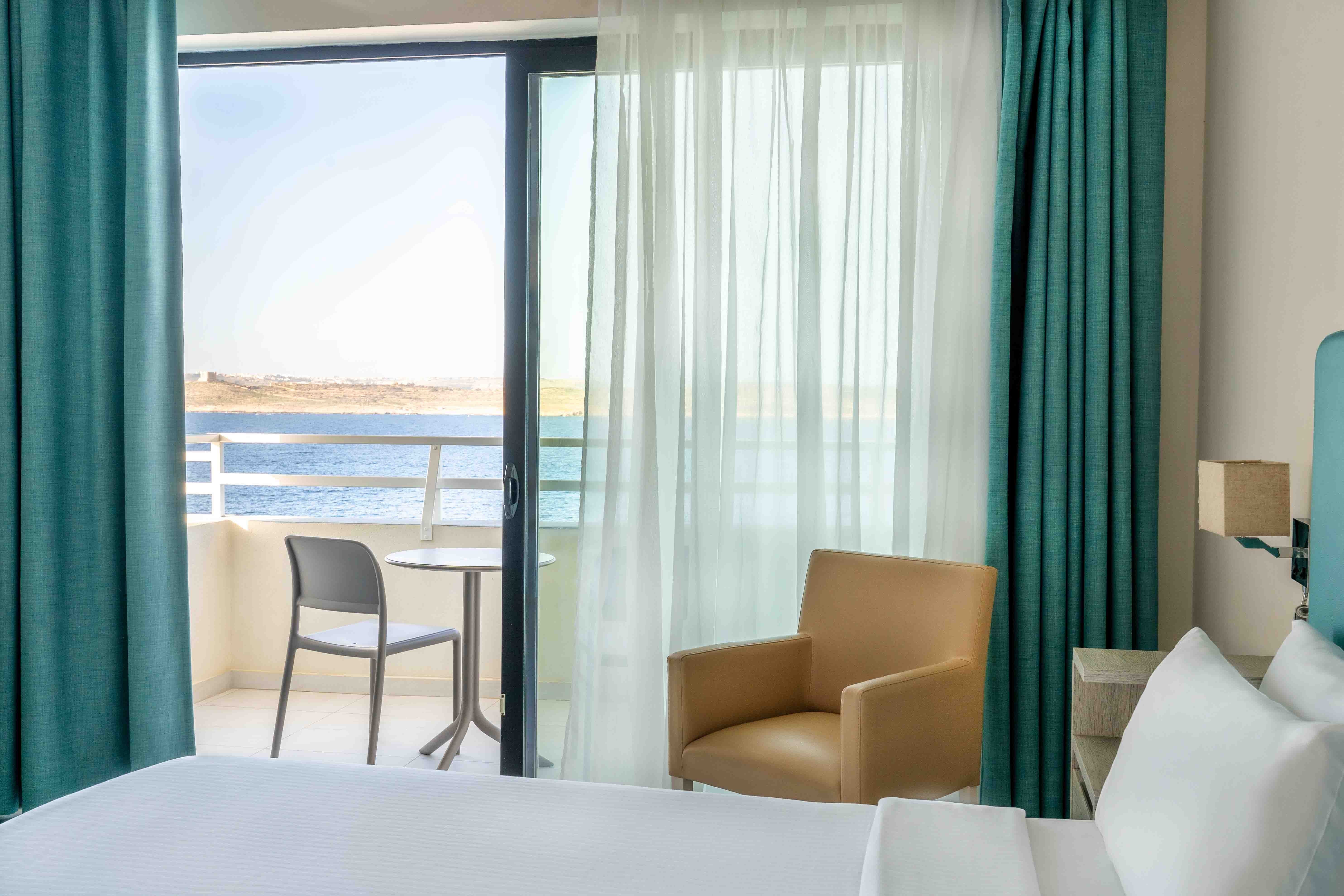 Double or Twin Deluxe Sea View