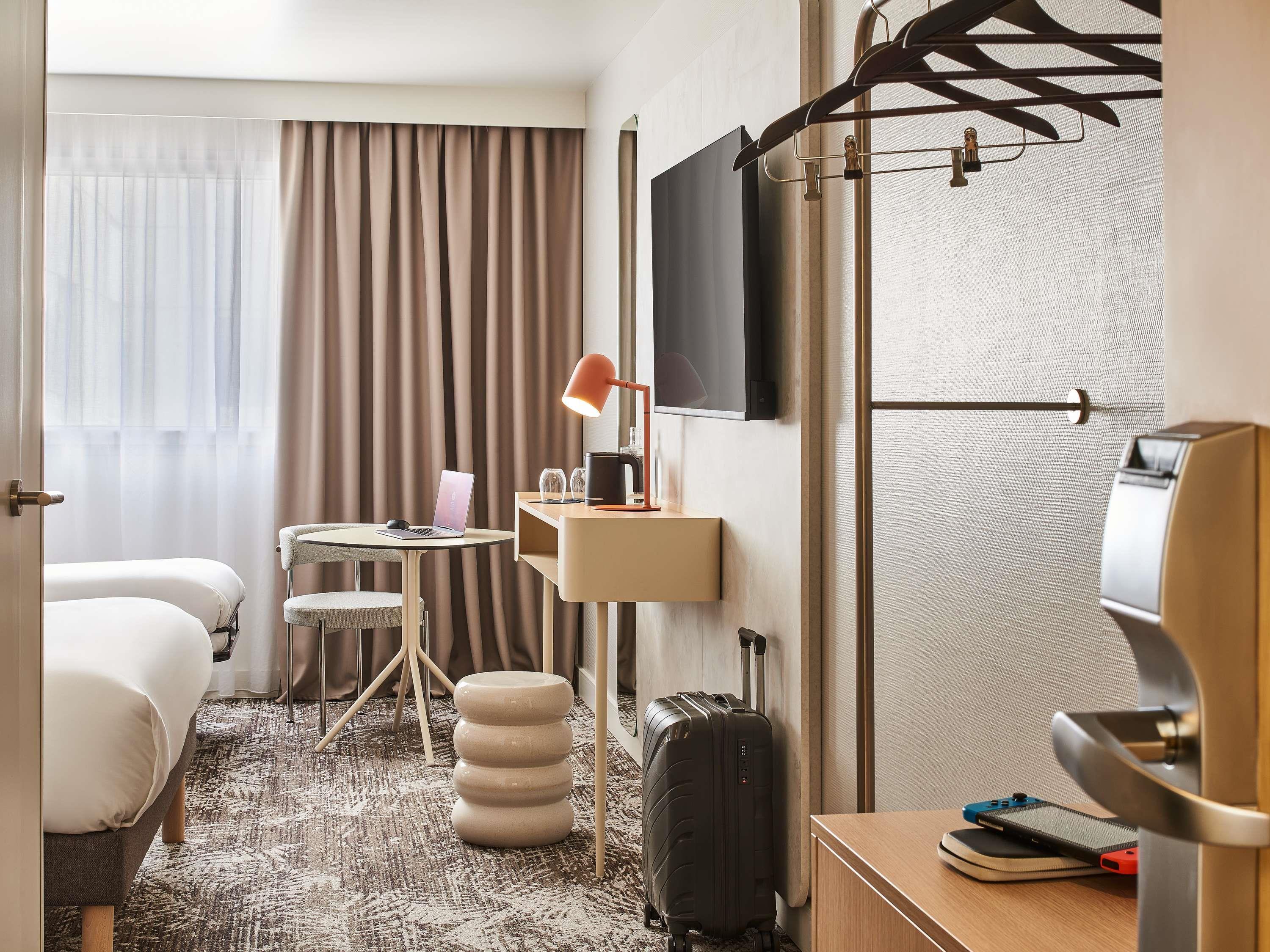 Double Superior Queen Bed