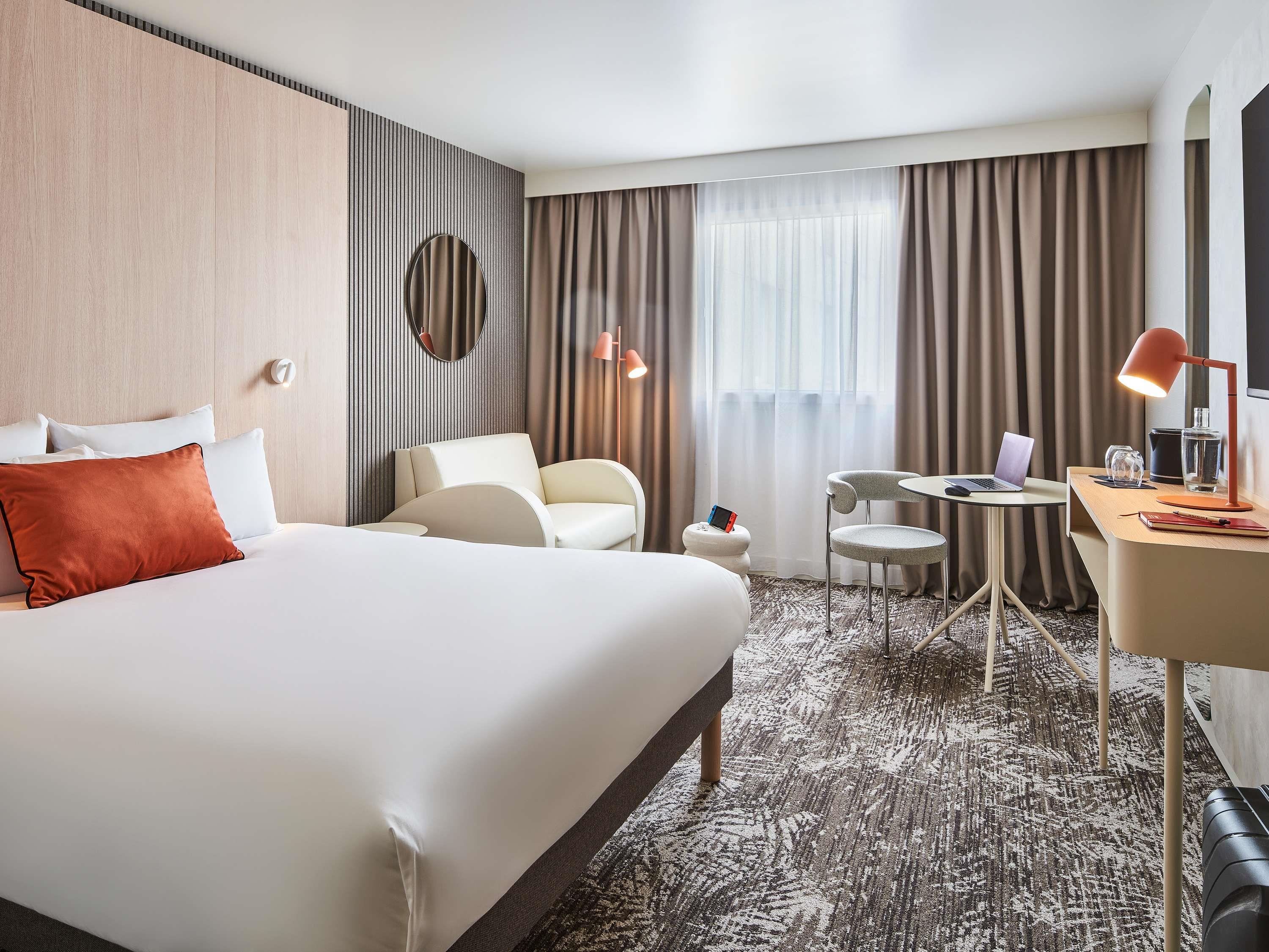 Double Superior Queen Bed