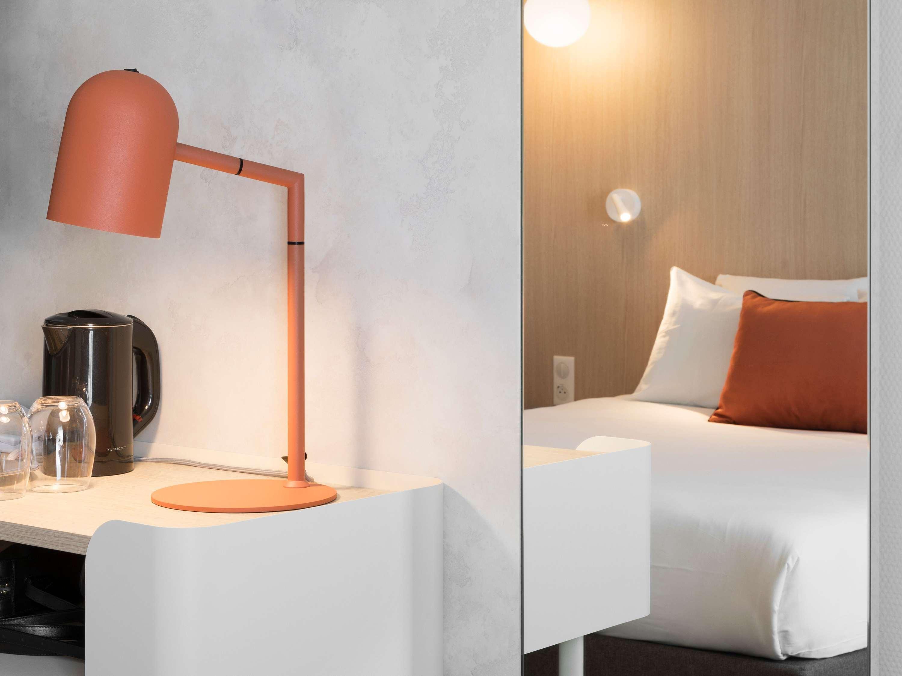 Double Executive Queen Bed