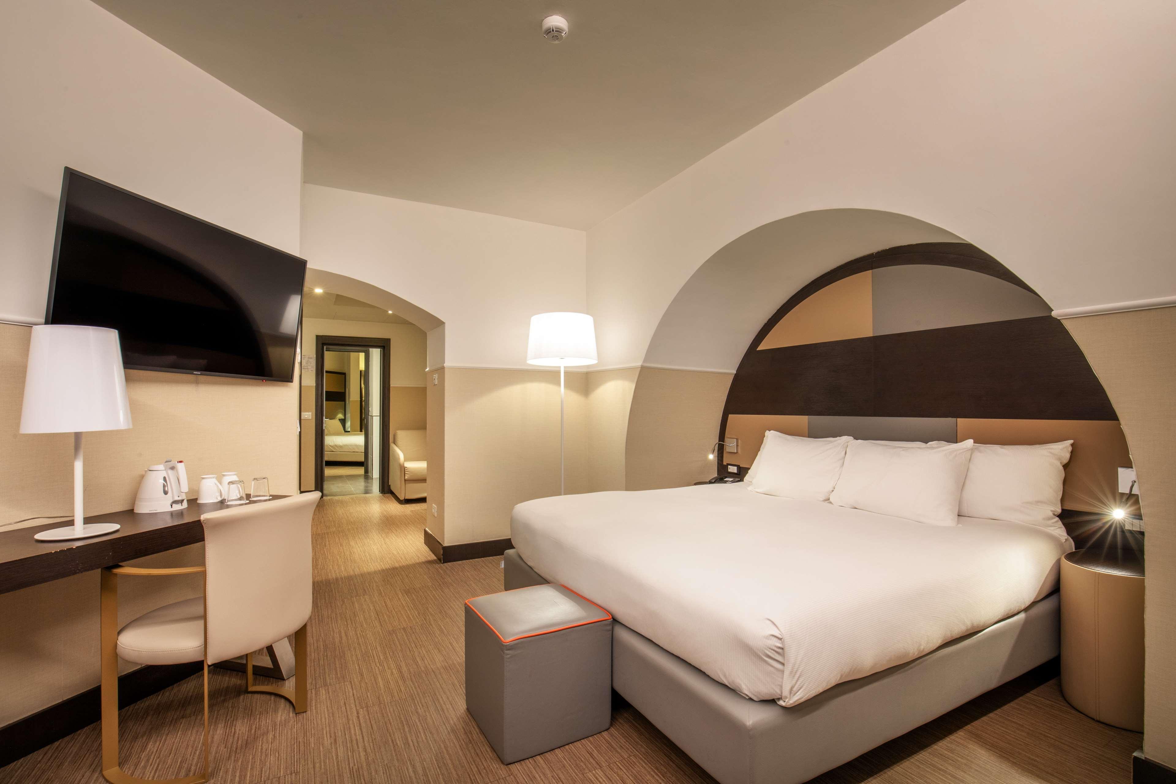 Junior Suite King Size Bed