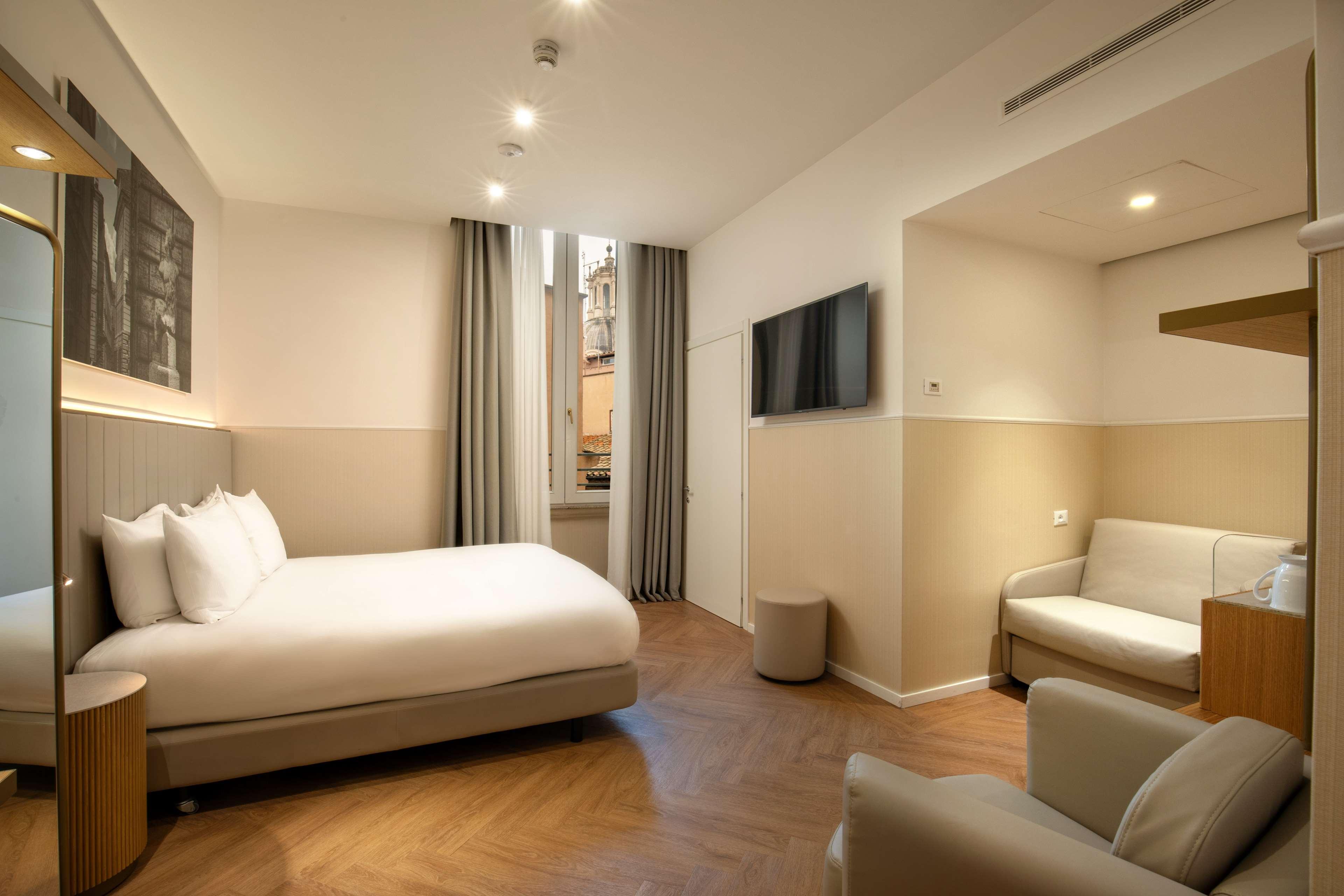 Double Accessible Superior