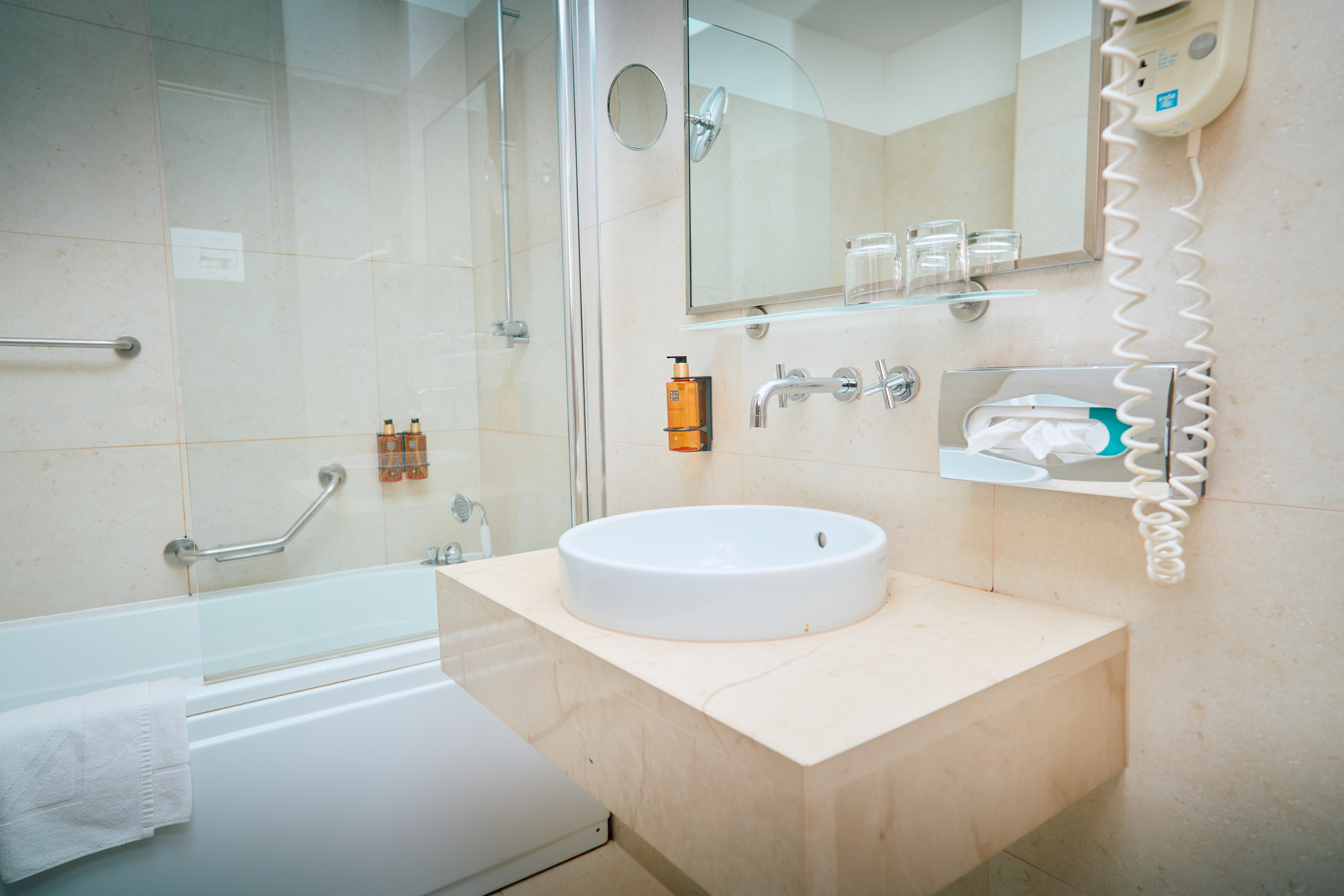 Double or Twin Side Sea View