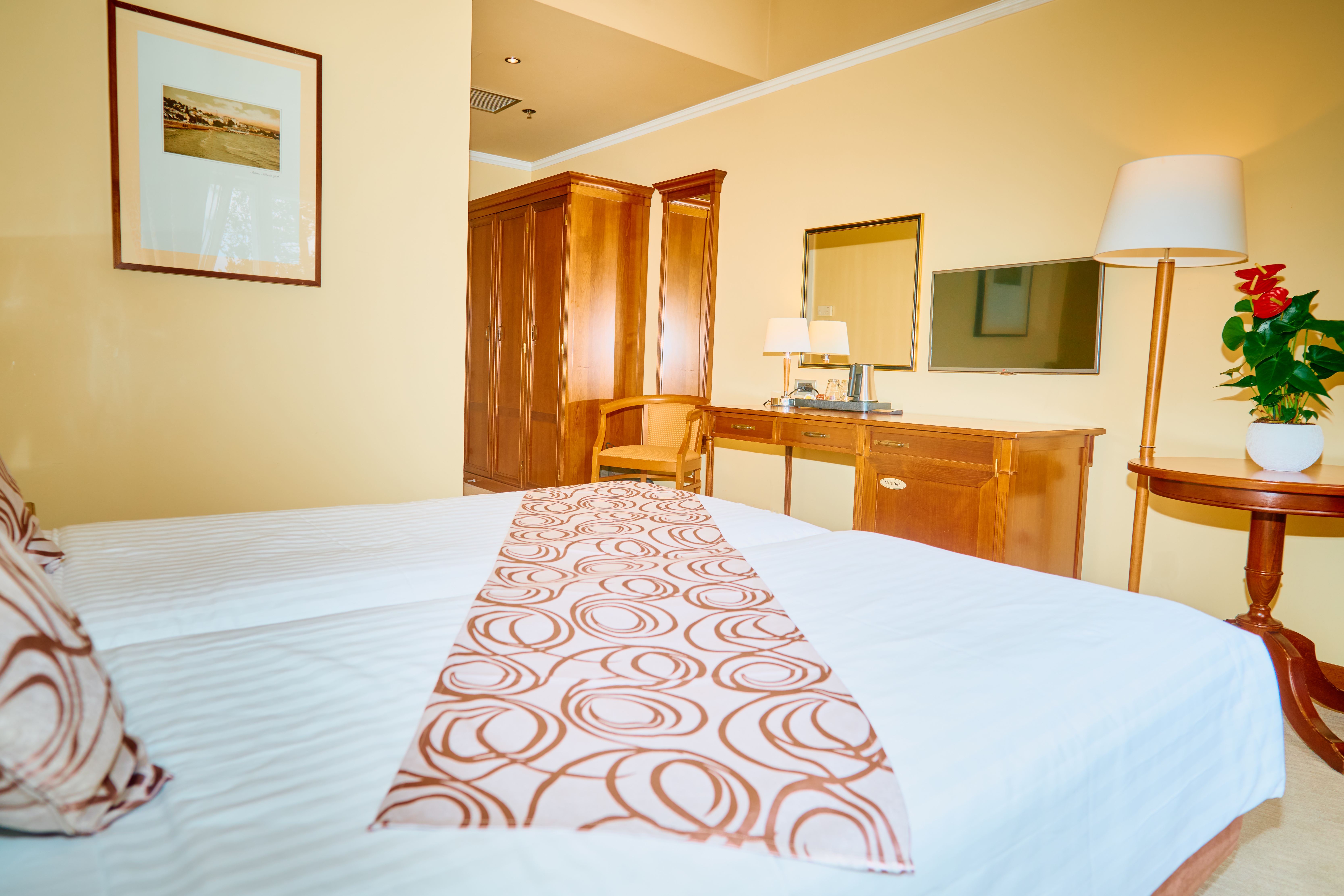 Double or Twin Deluxe Sea View with Balcony