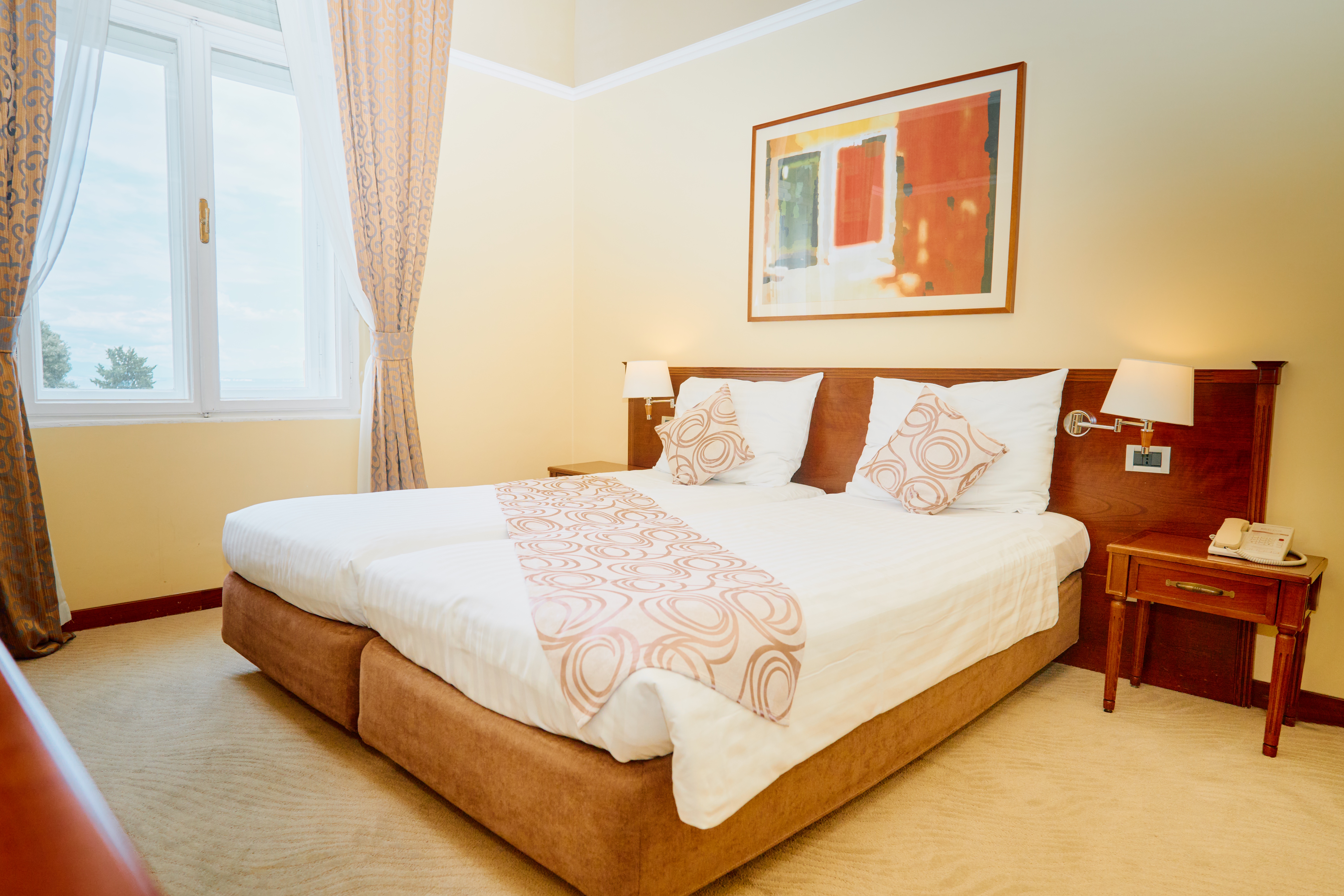 Double or Twin Side Sea View