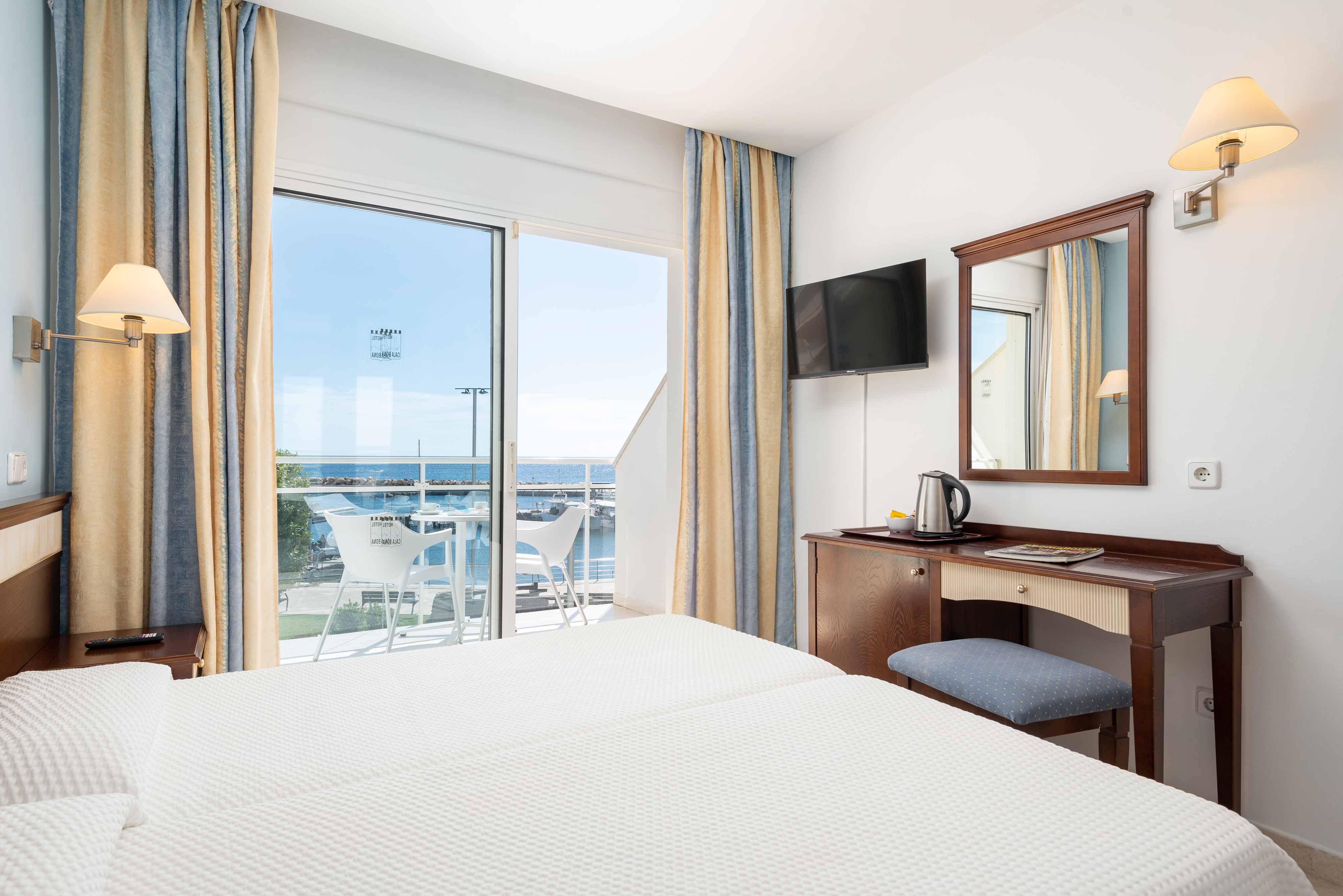 Double Single Sea View