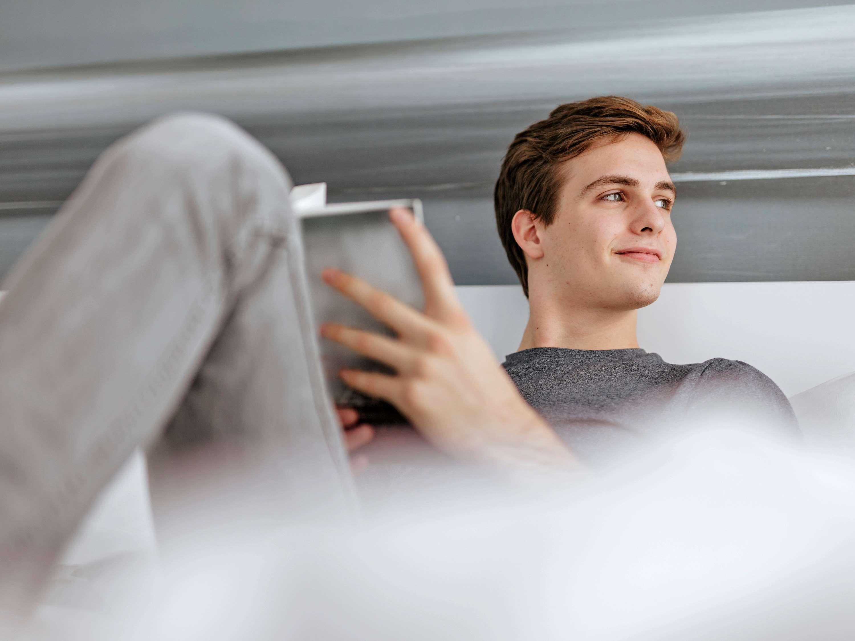 Double Queen Size Bed