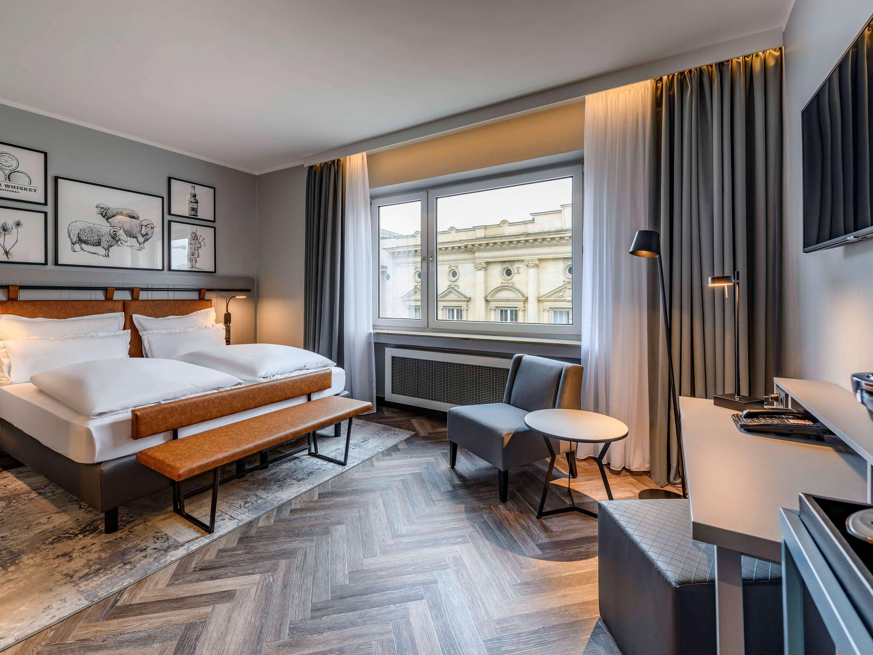 Double King Size Bed