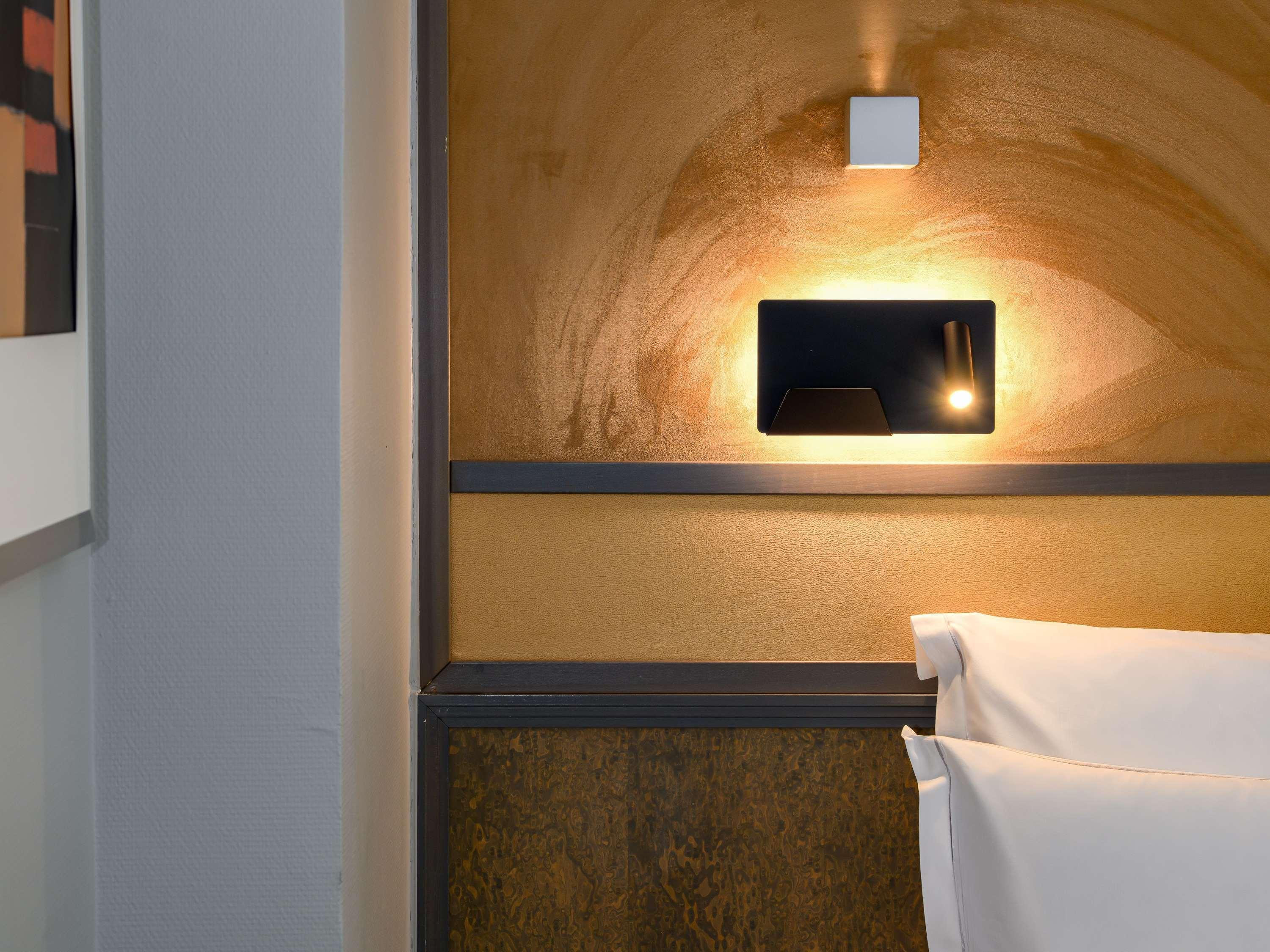 Double Queen Size Bed