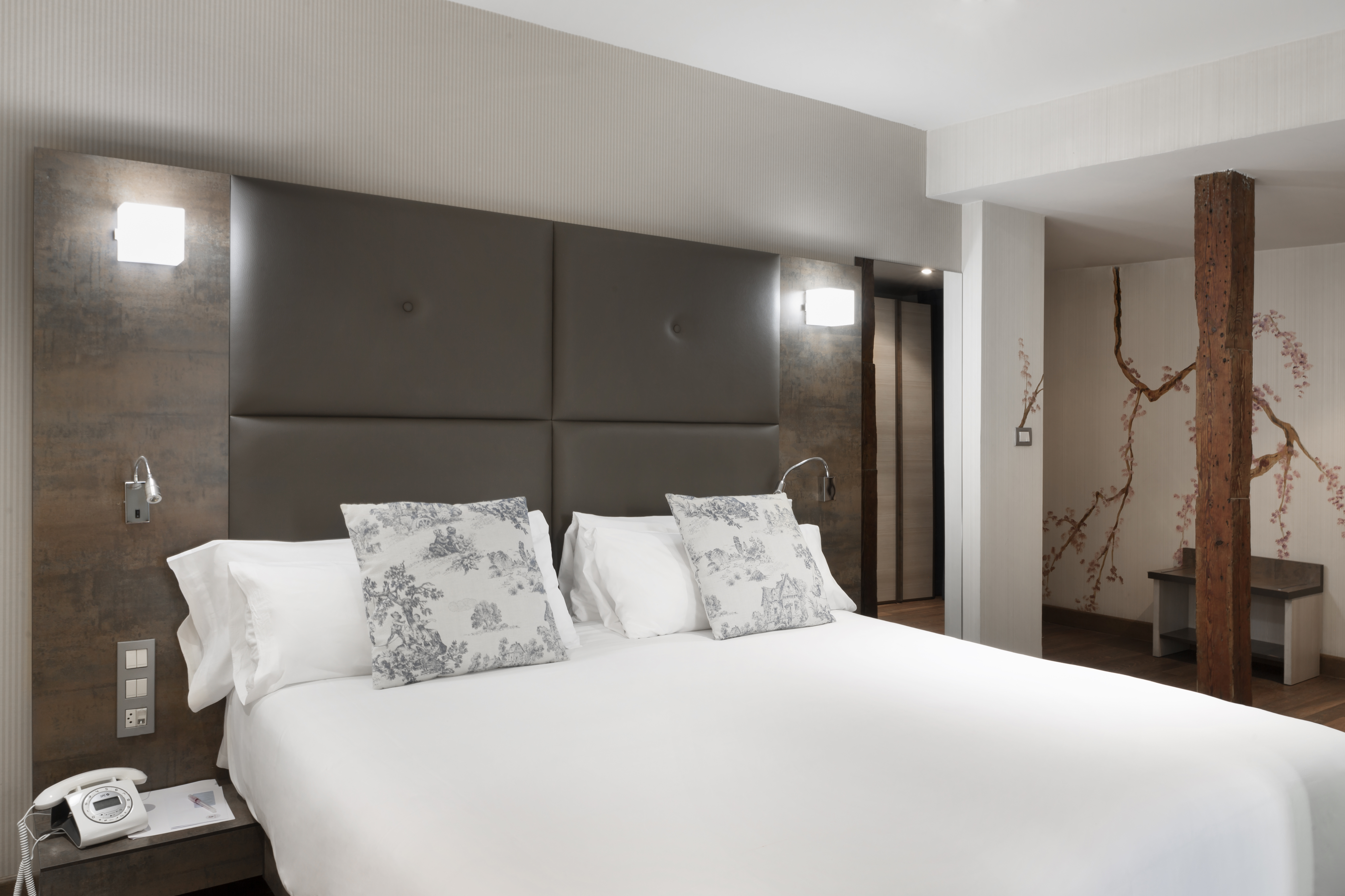 Double Superior with Balcony