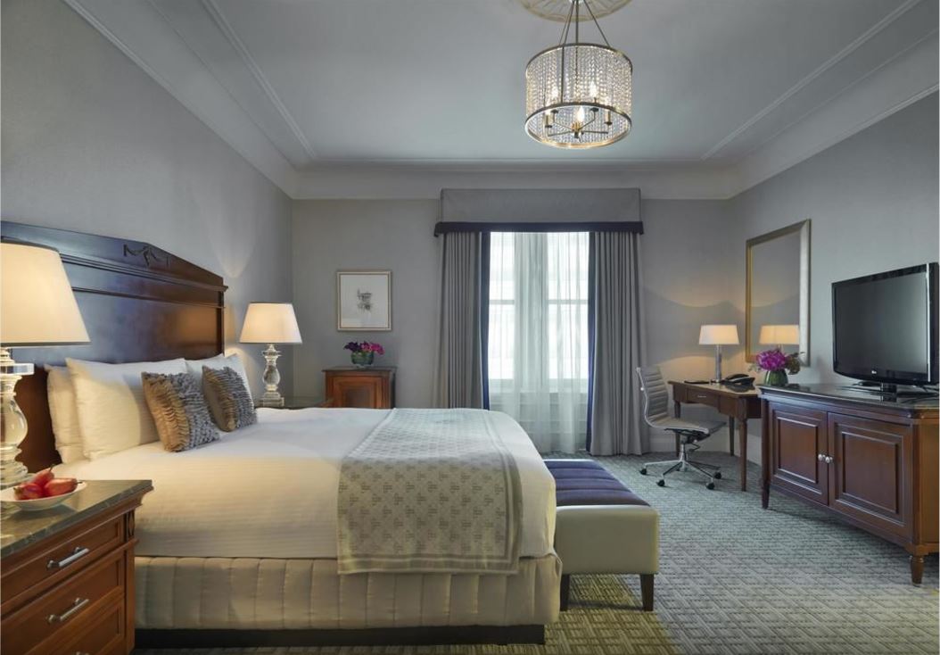 Double Deluxe King Bed