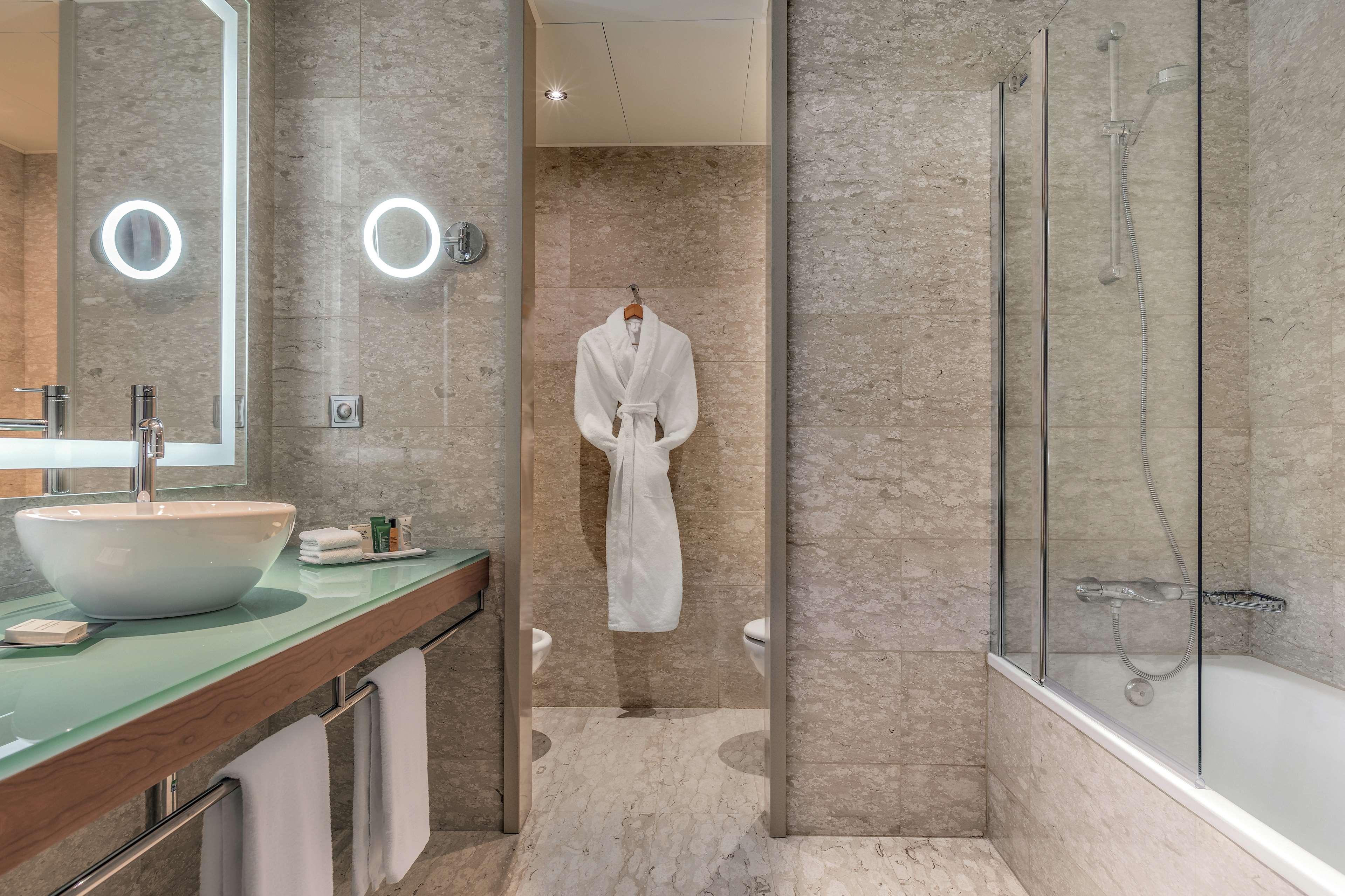 Family Room Connecting Room