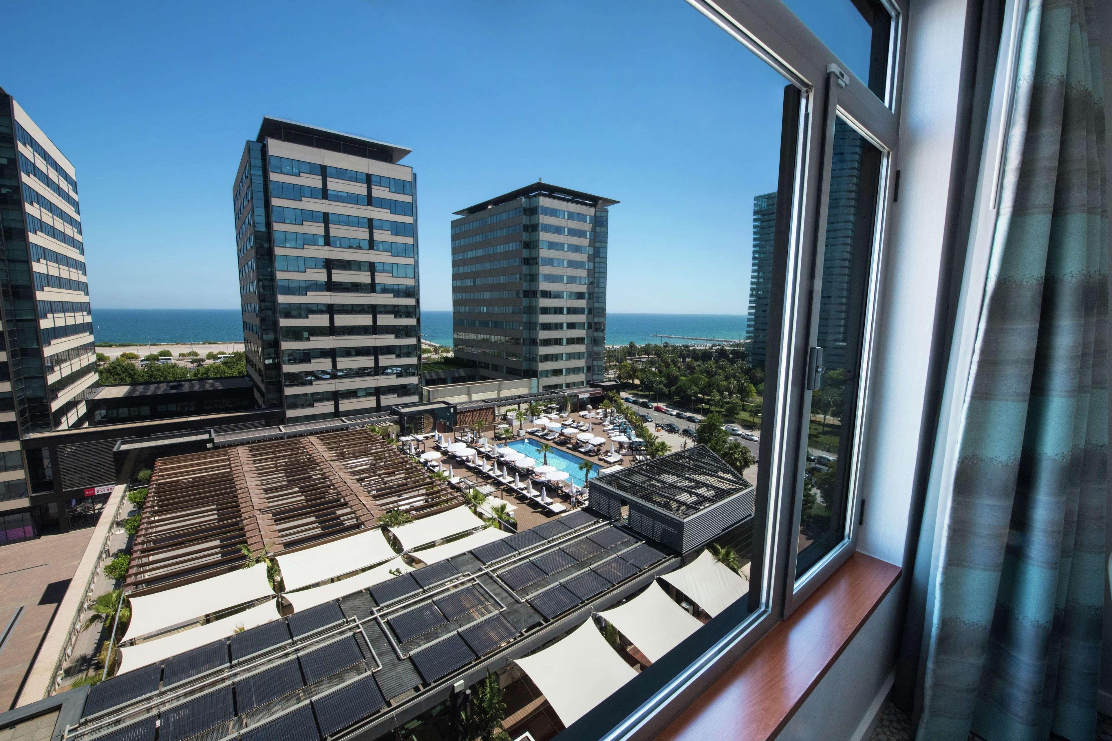 Double Pool View King Bed