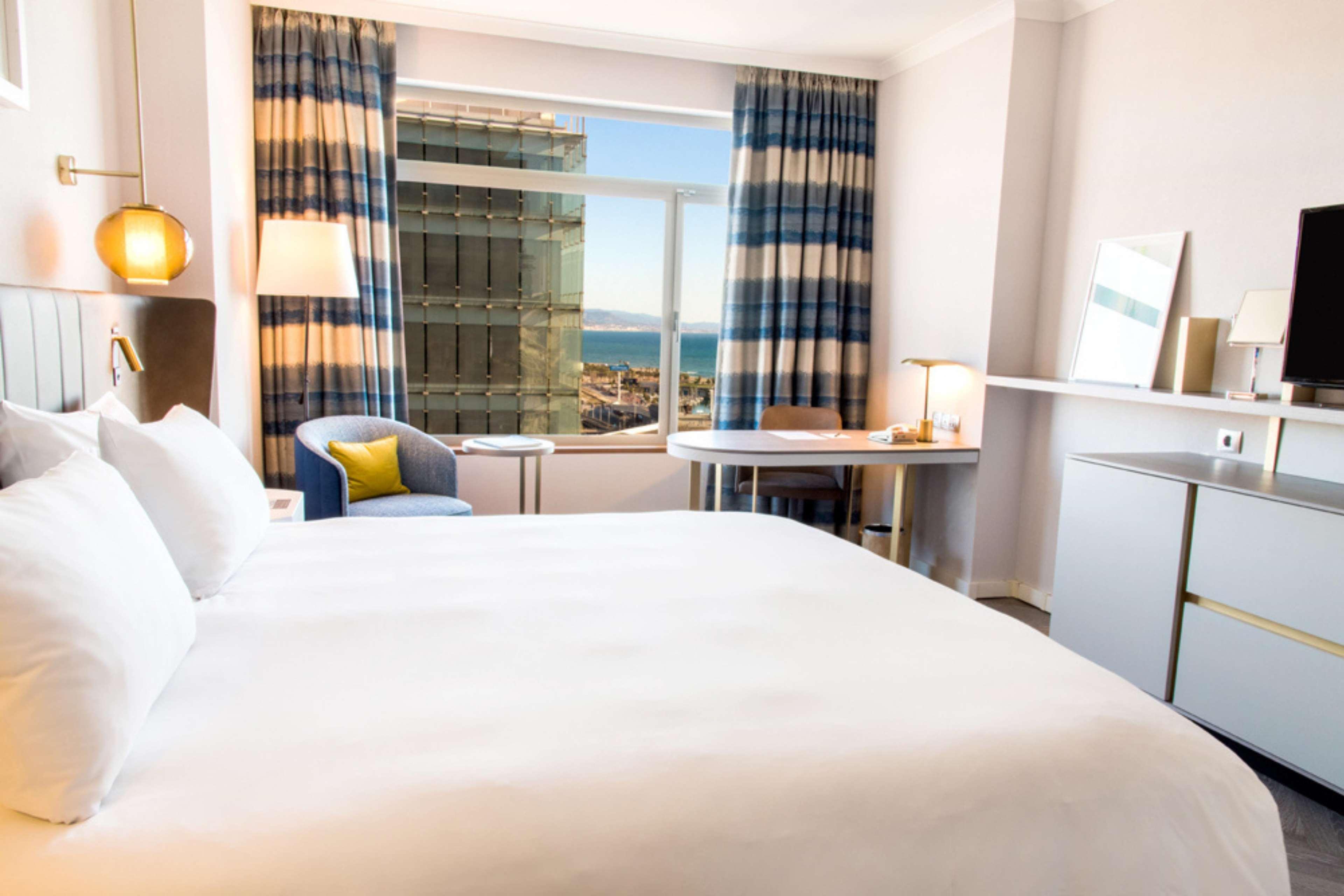 Double Executive King Bed