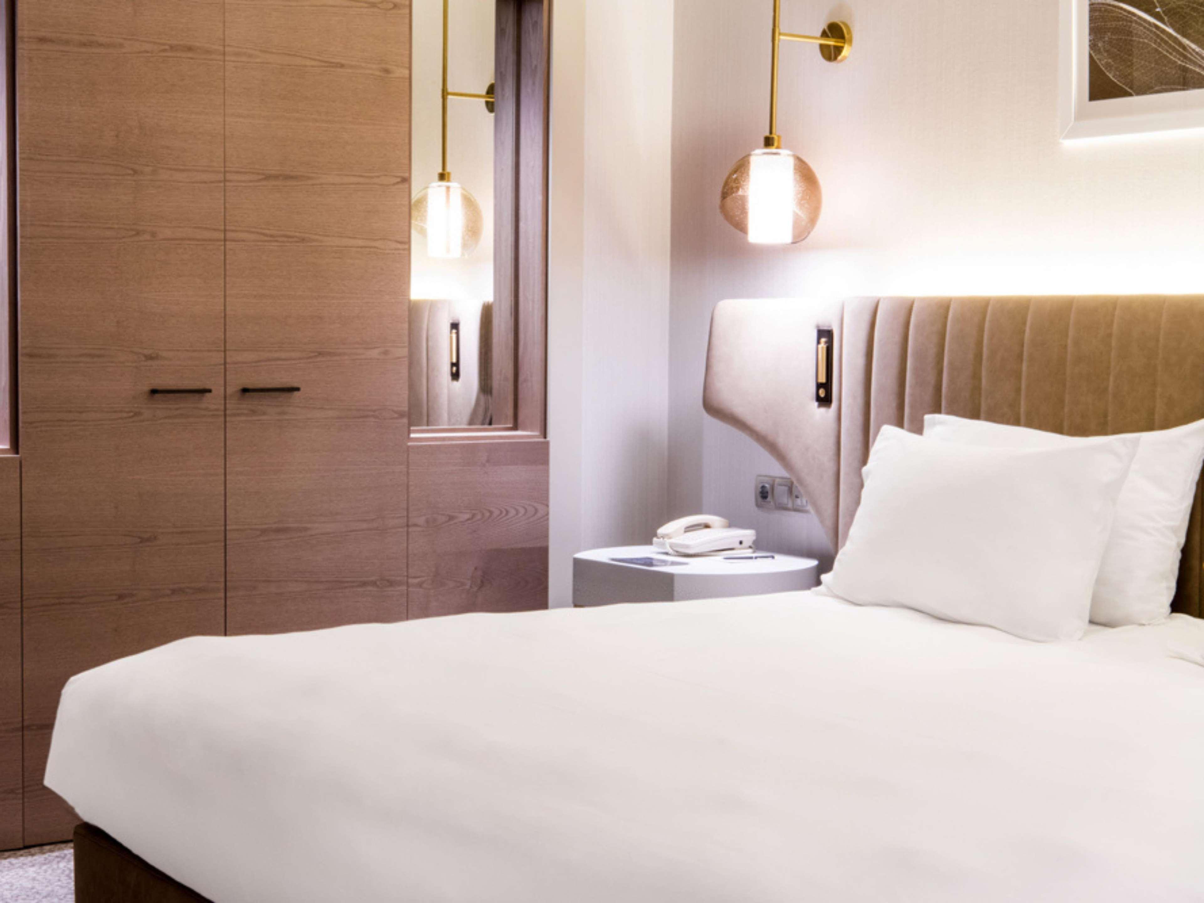 Double Sea View King Bed