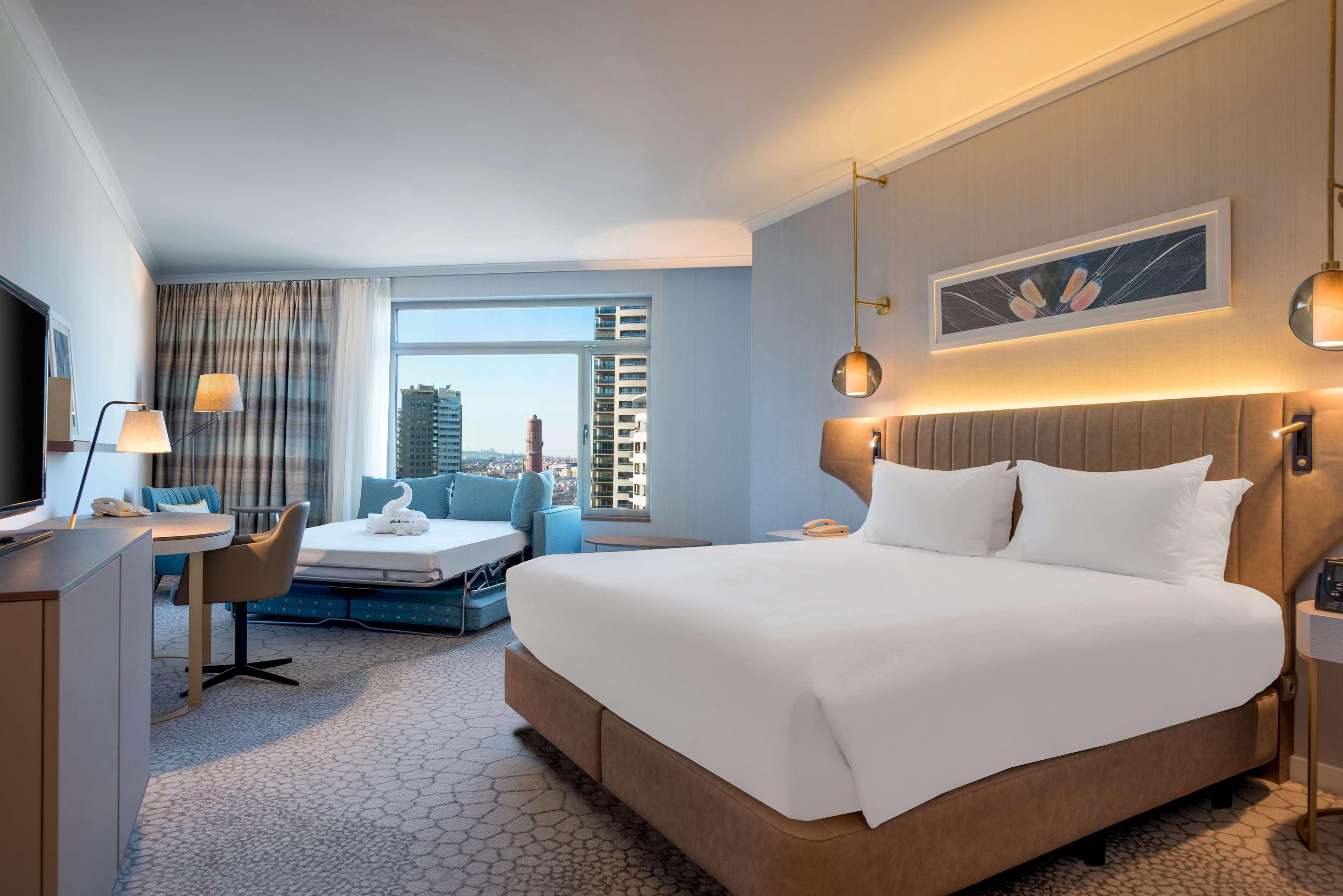 Double King Size Bed