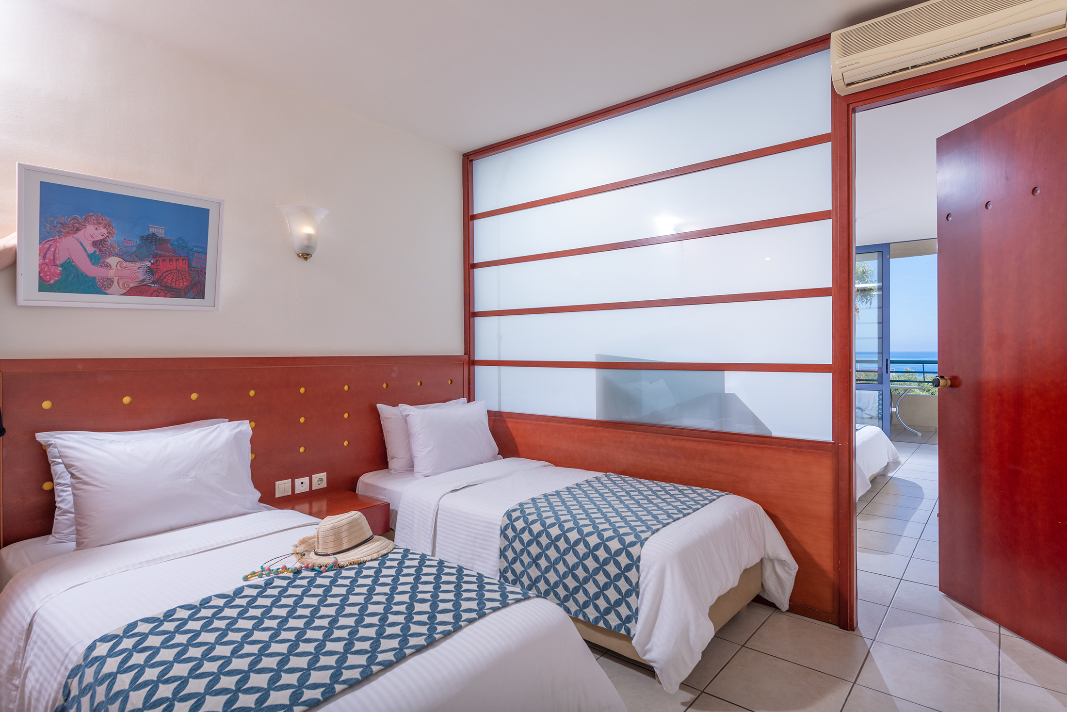 Family Room Capacity 4