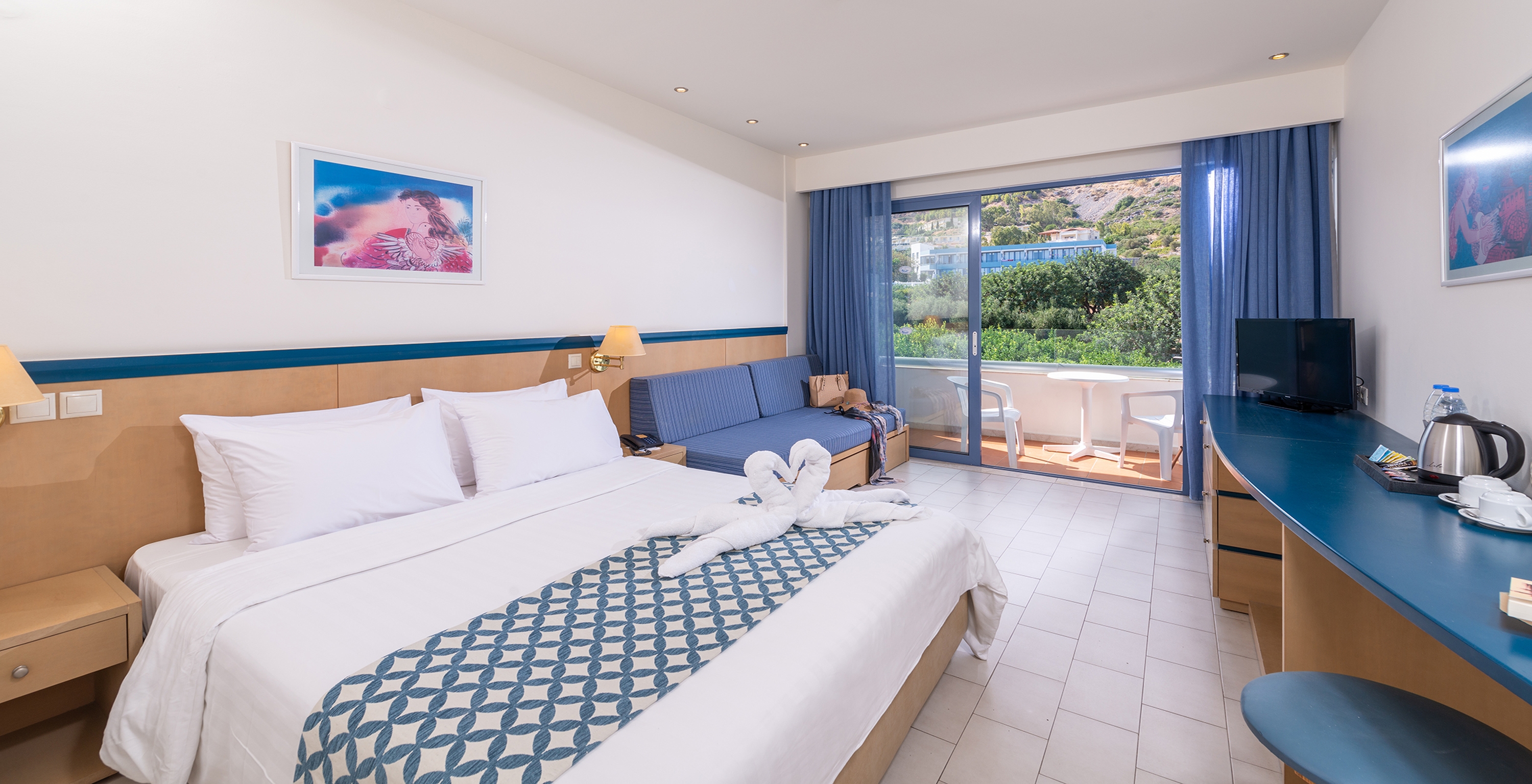 Double or Twin Mountain View