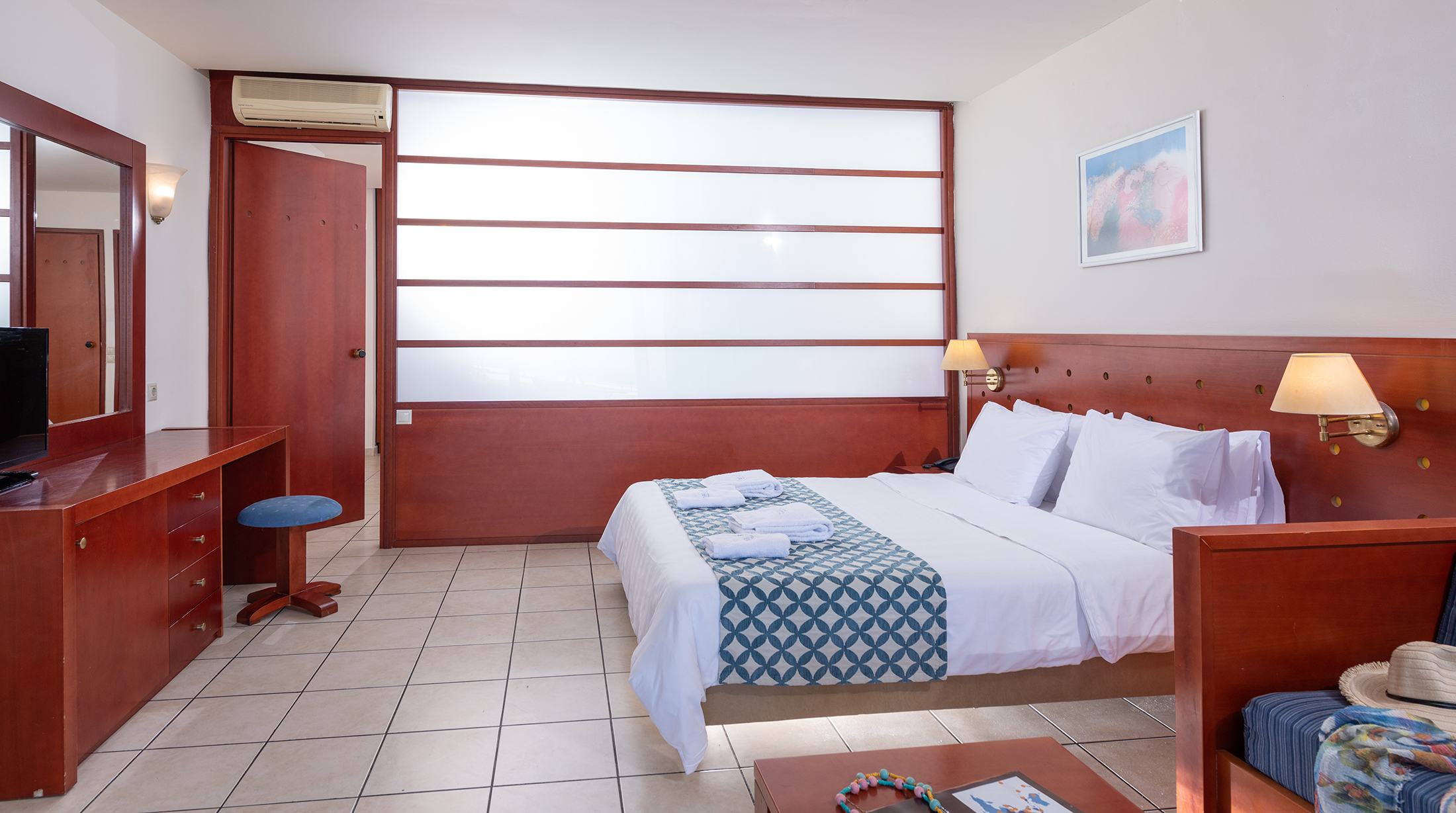 Family Room Capacity 5