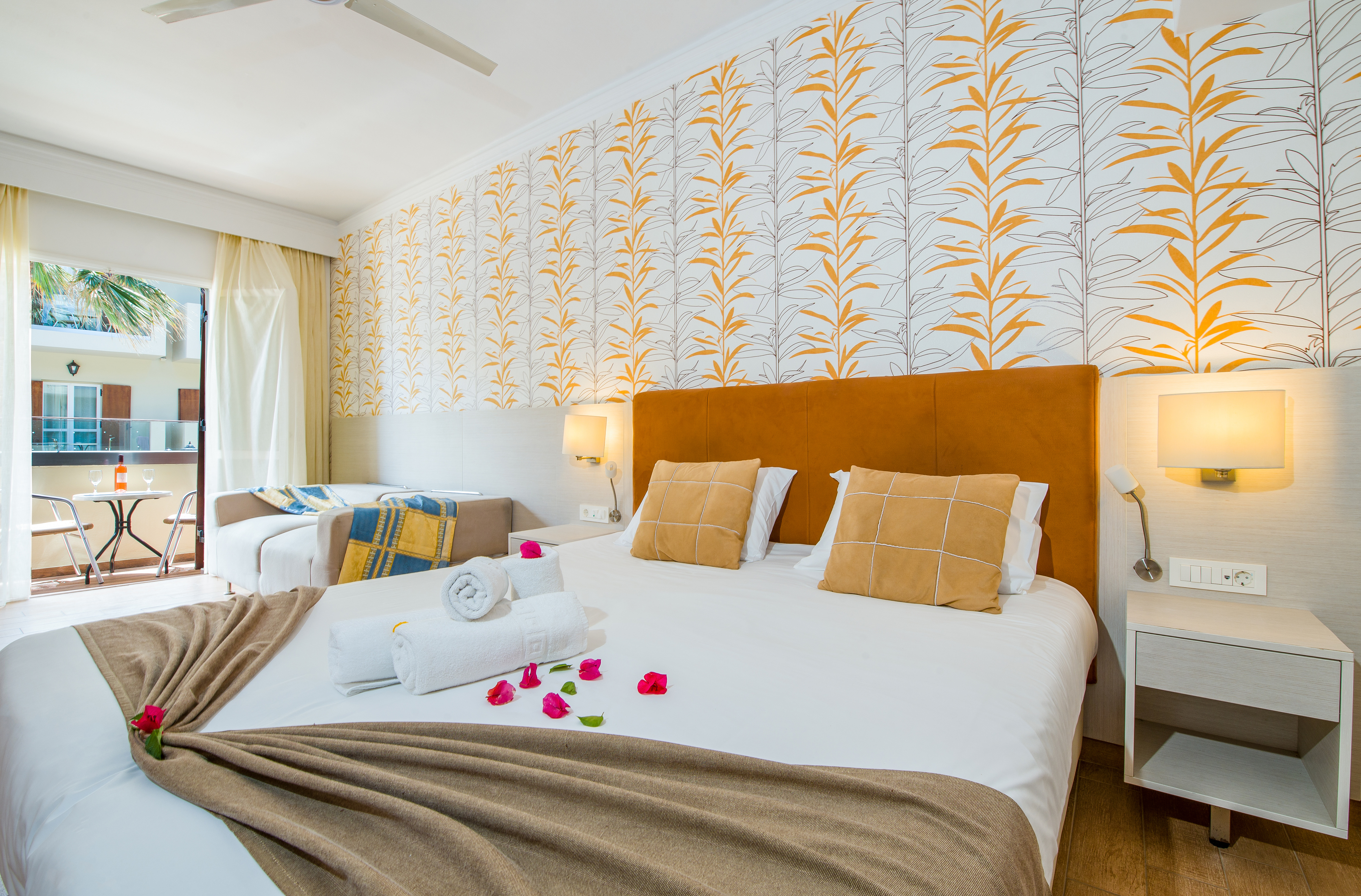 Double or Twin Mountain View