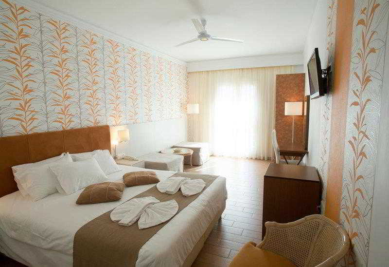 Double or Twin Mountain View