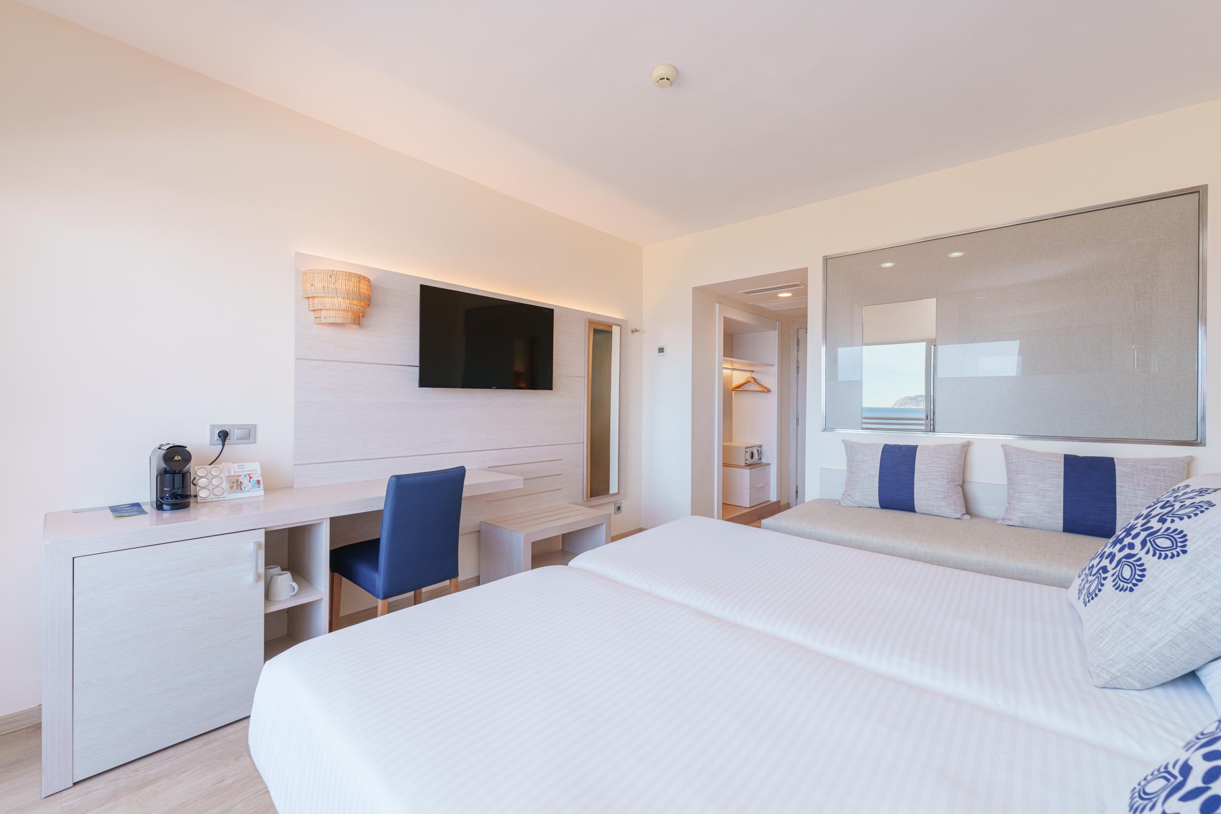 Double or Twin Sea View