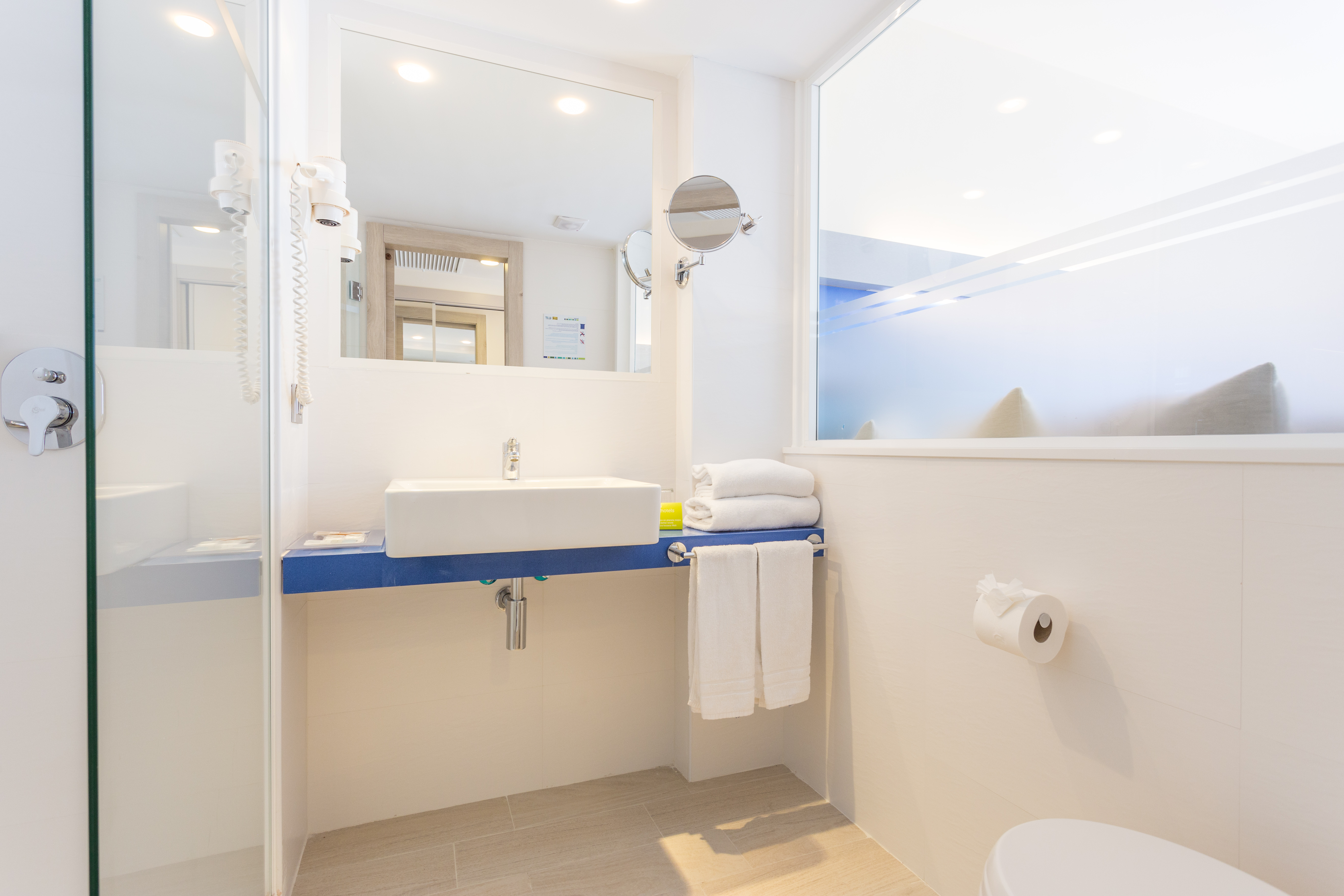 Double or Twin Sea View