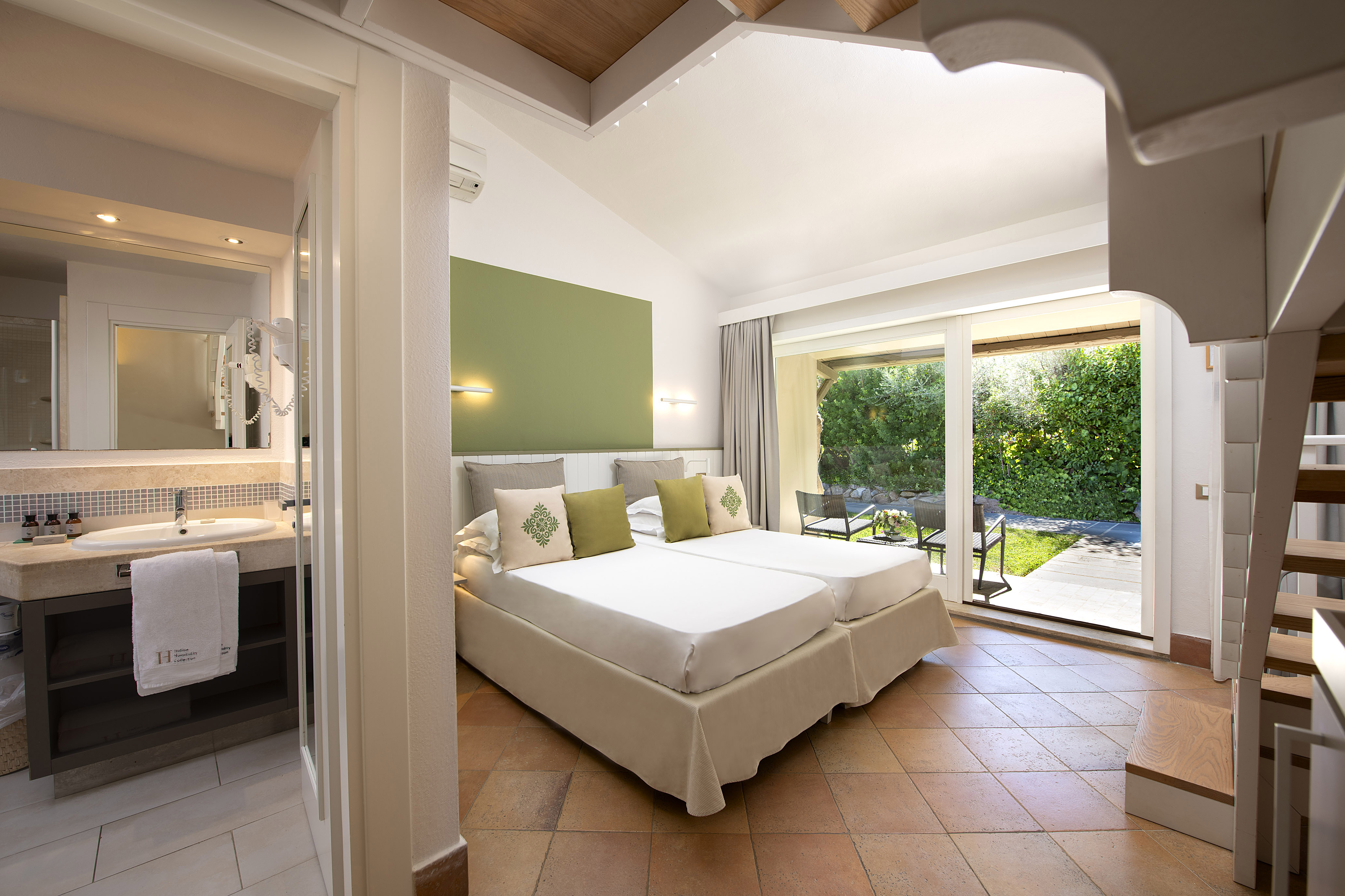 Family Room Garden View