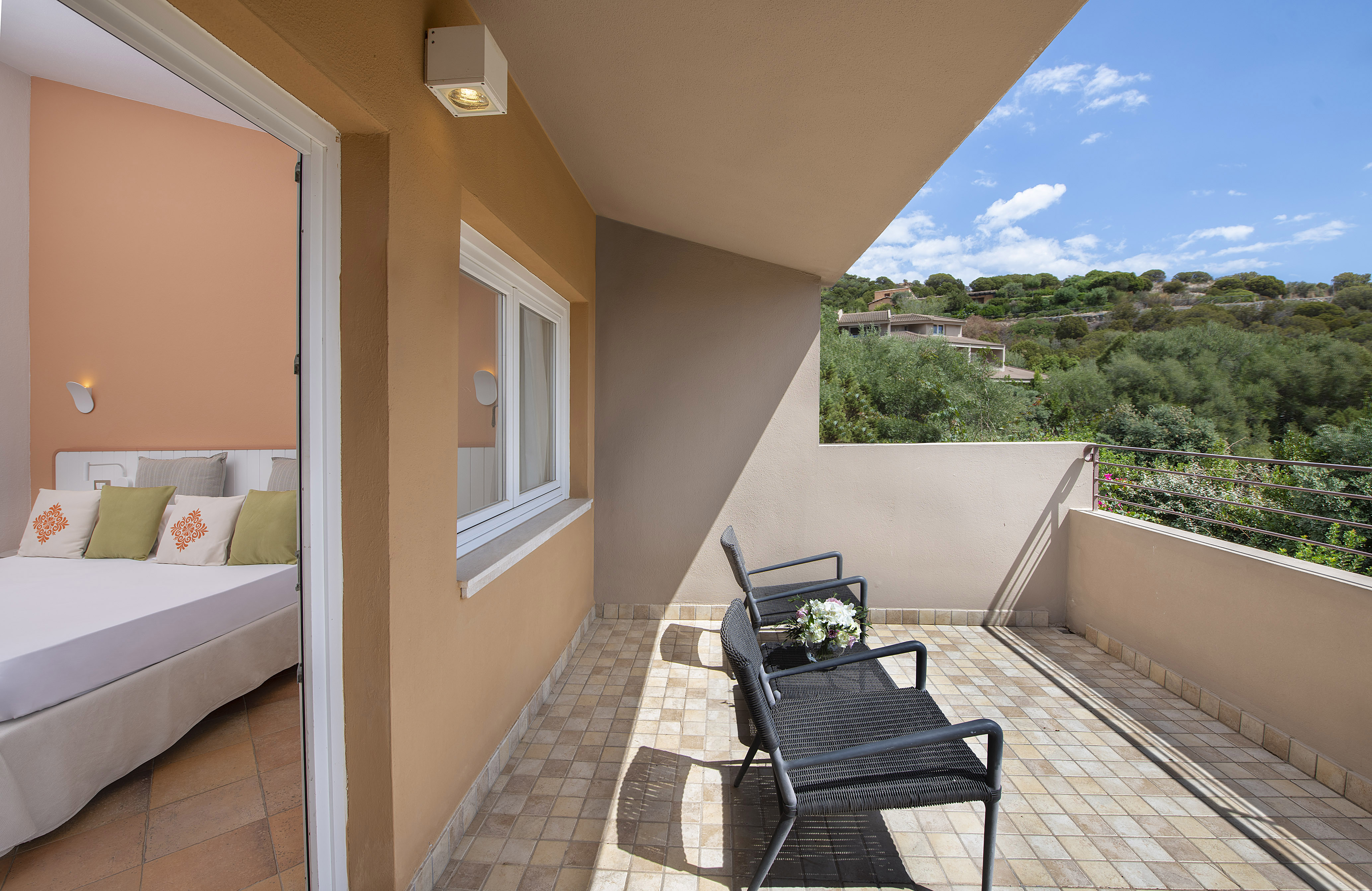 Triple Classic with Balcony