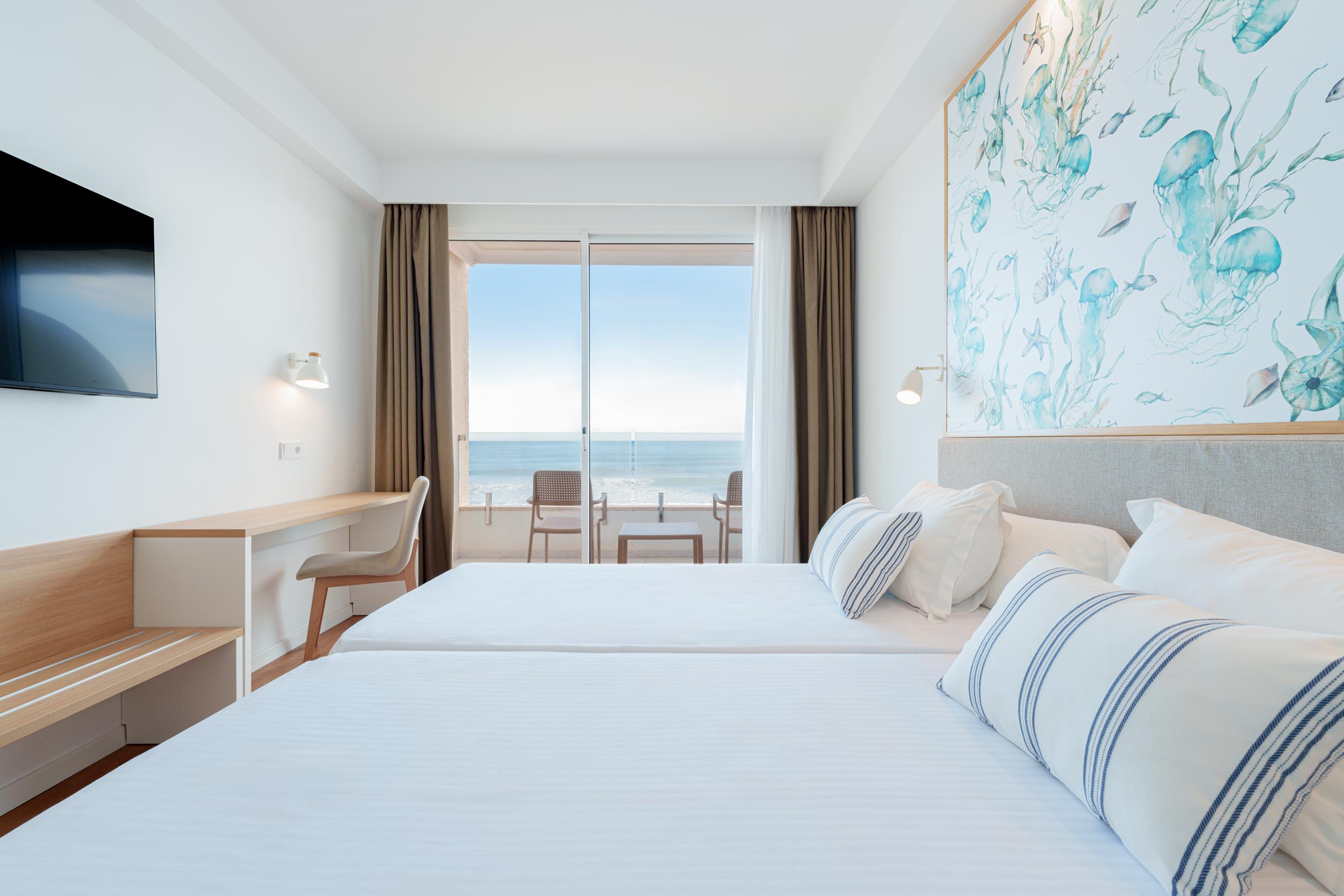 Double or Twin Premium Sea View