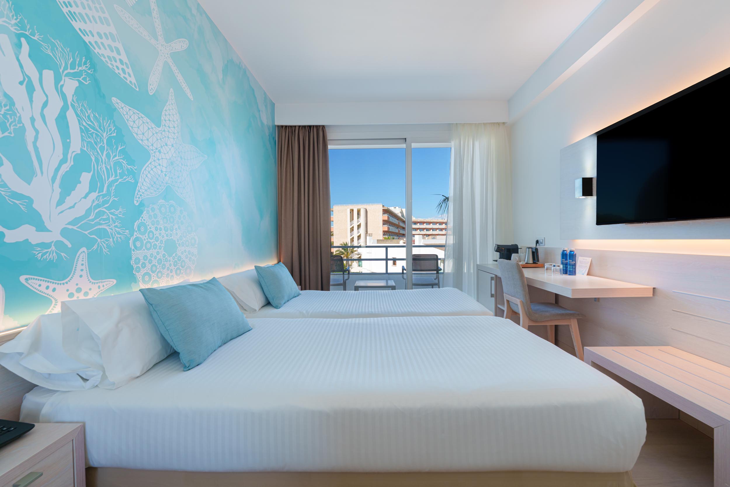 Double or Twin Standard