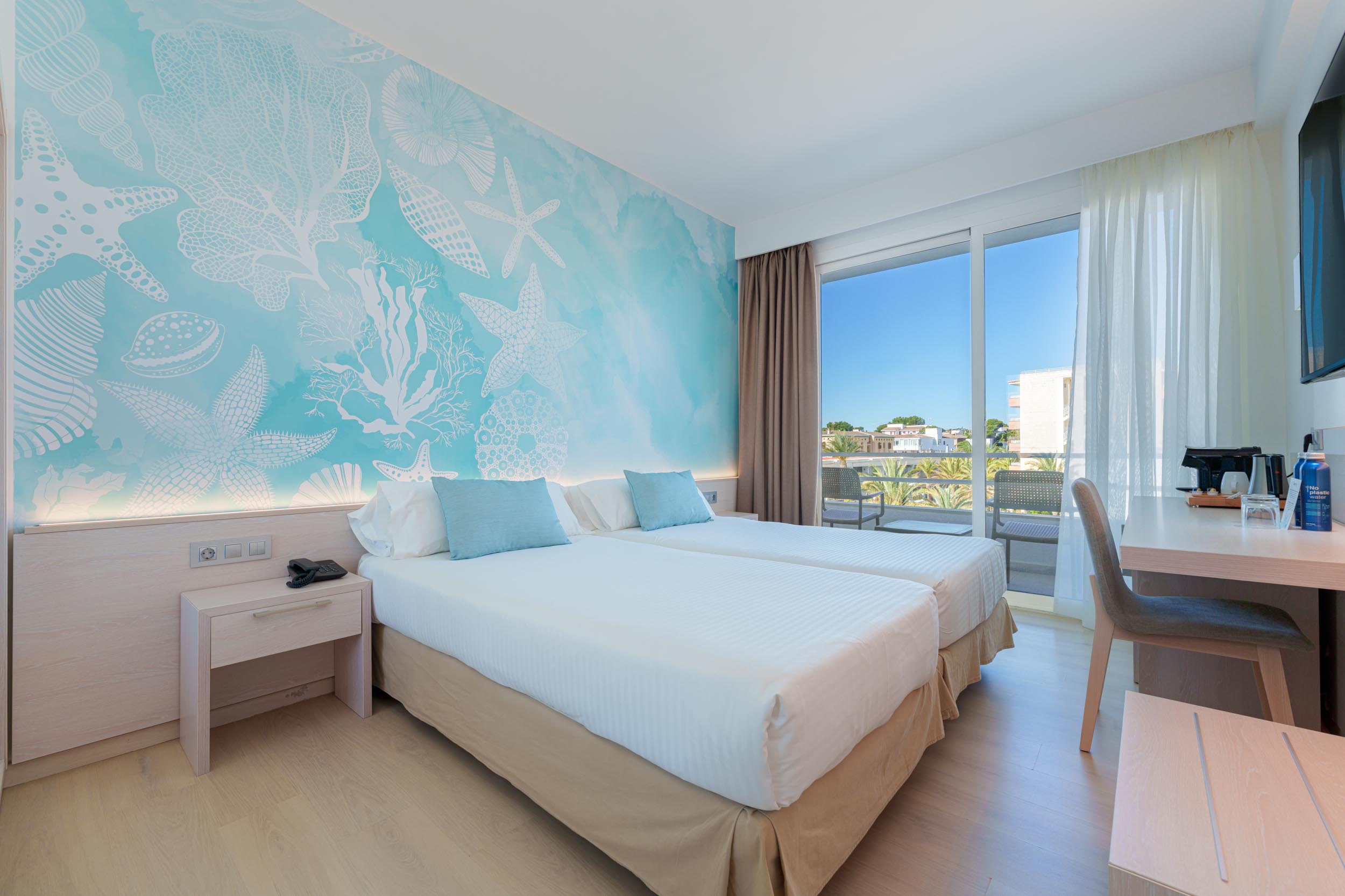 Double or Twin Standard