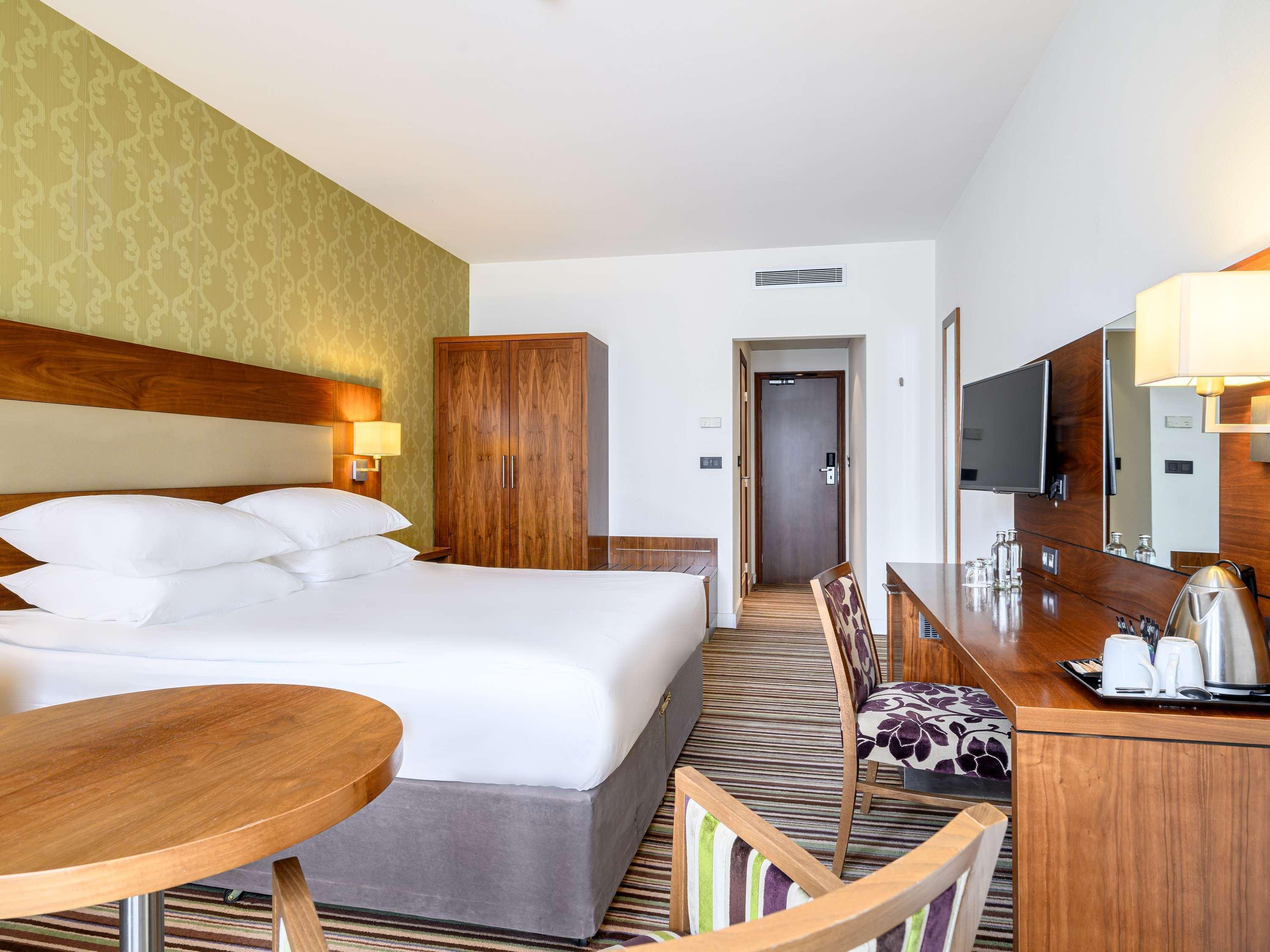 Double Classic King Bed