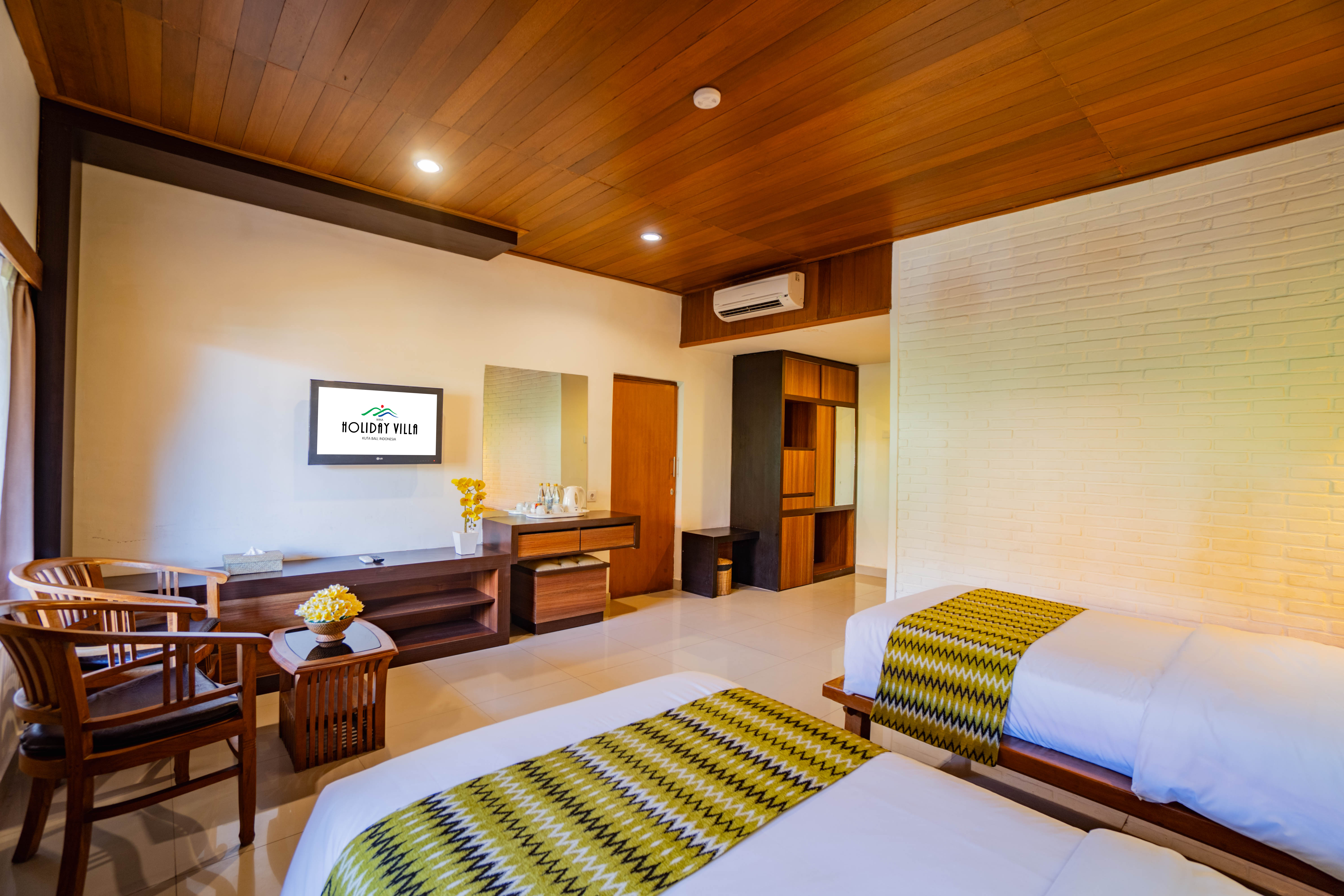 Family Room Connecting Room