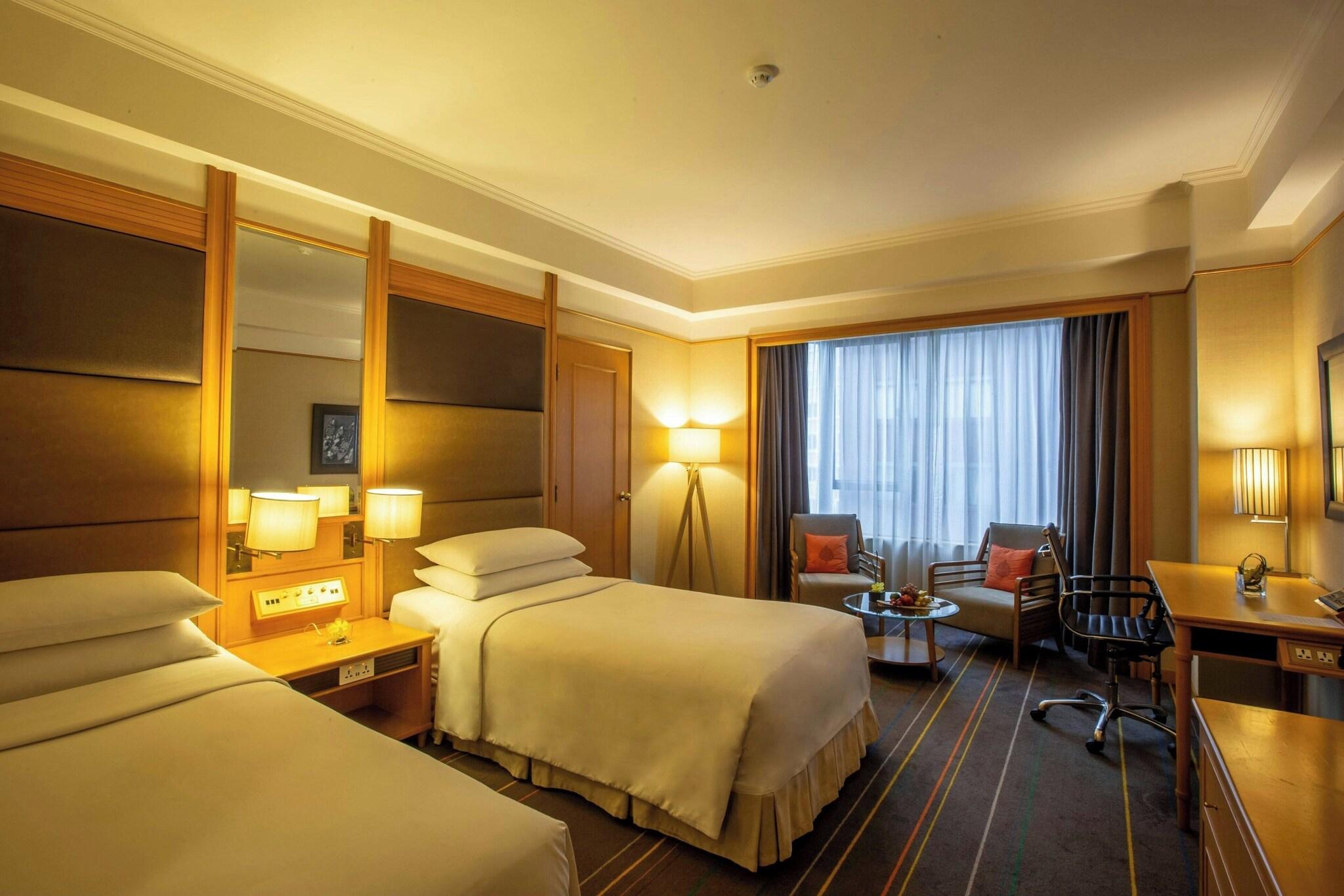 Twin Deluxe City View