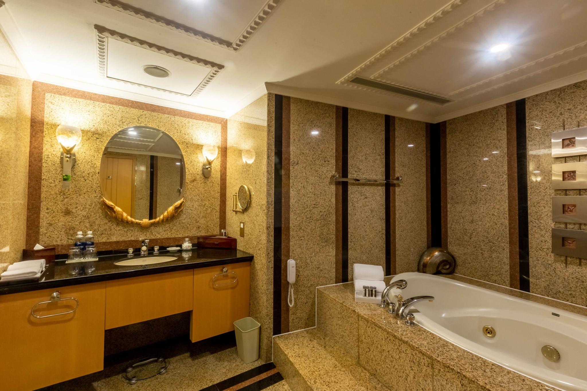 Suite Deluxe River View