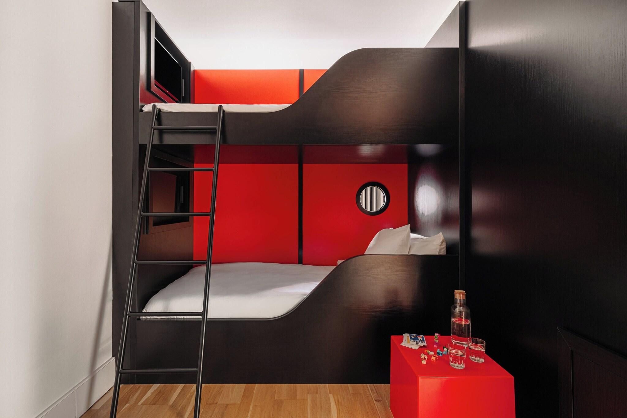 Family Room Queen Size Bed