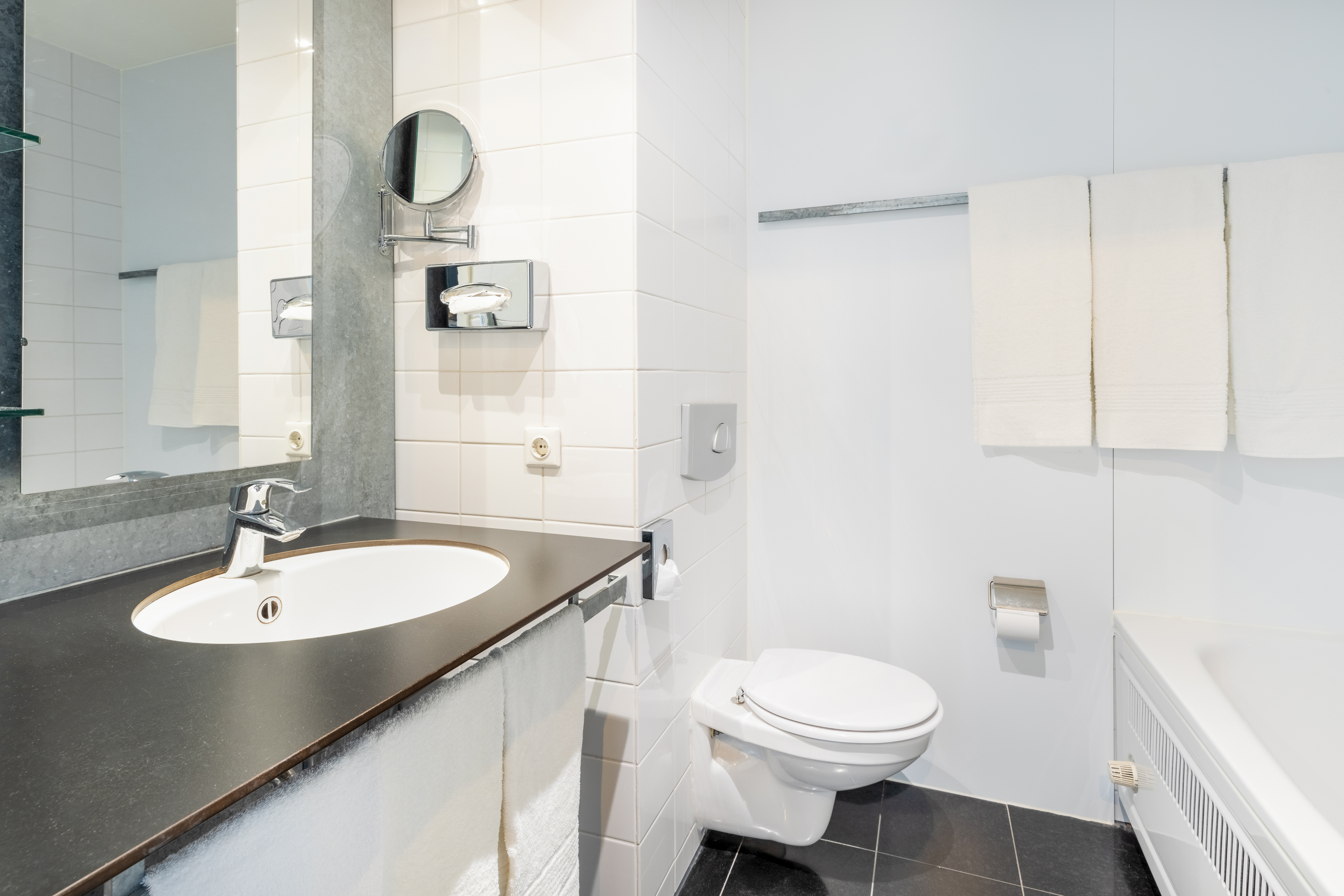 Double Queen Size Bed