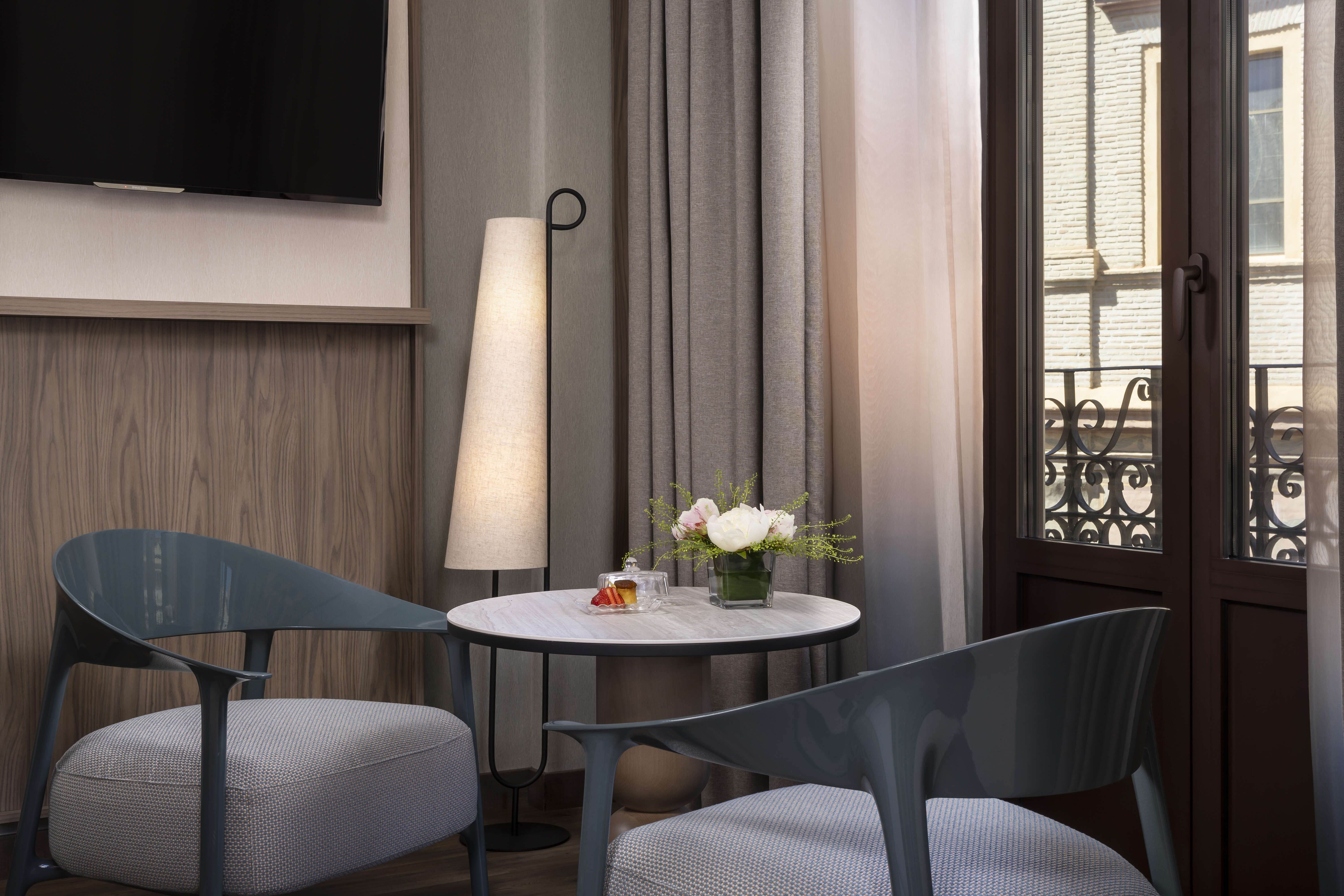 Double Premium with Views