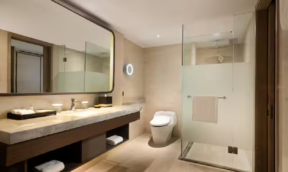 Family Room Connecting Room