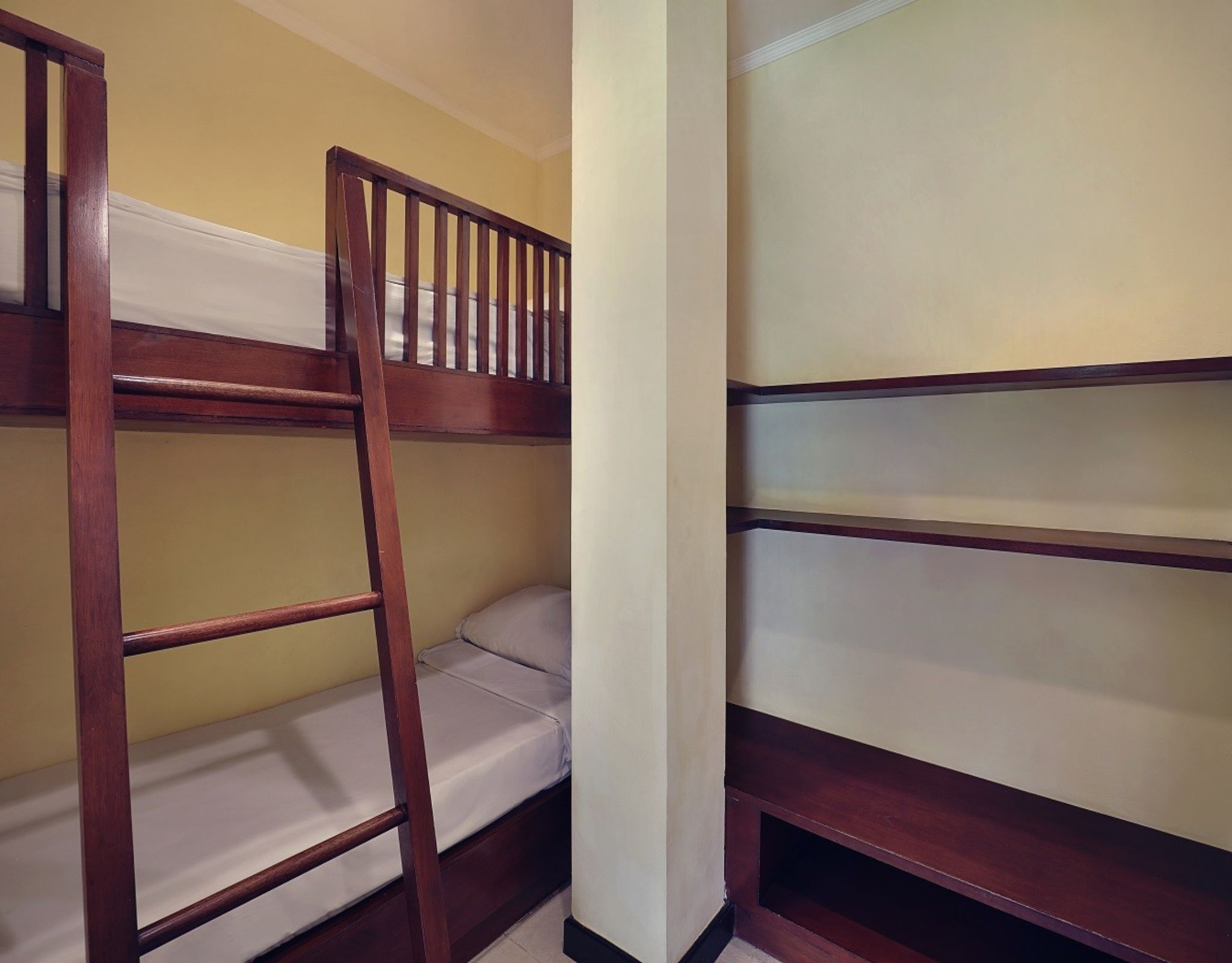 Family Room King Size Bed