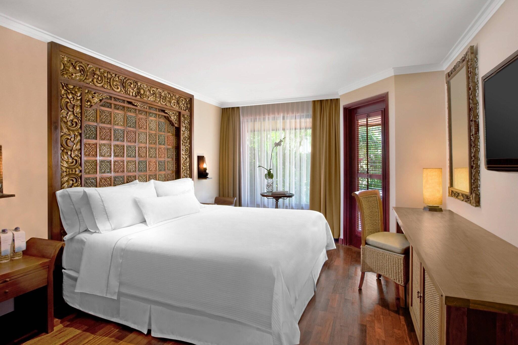 Suite King Bed One Bedroom 