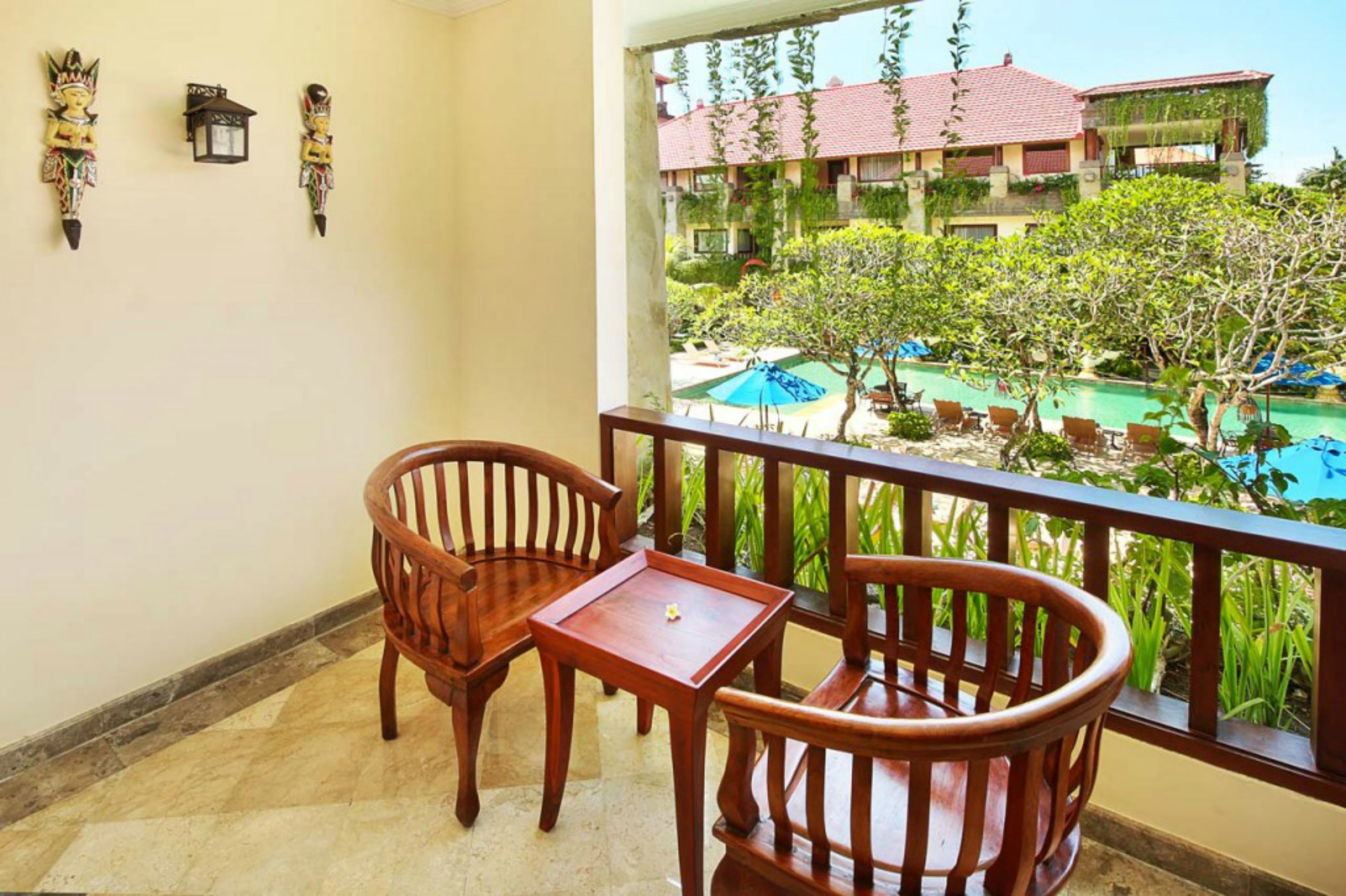 Double or Twin Deluxe Pool View