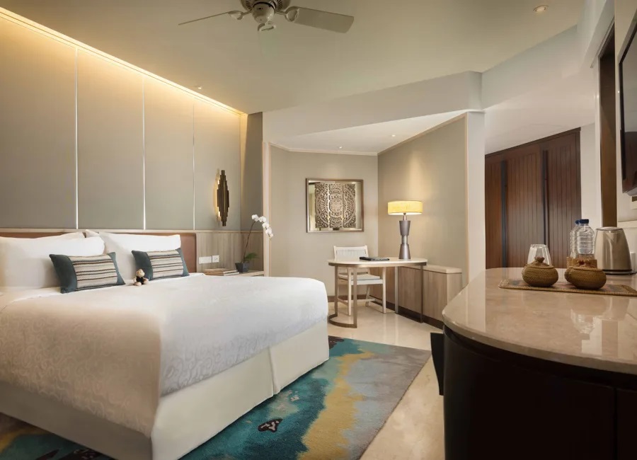 Double or Twin Deluxe King Bed