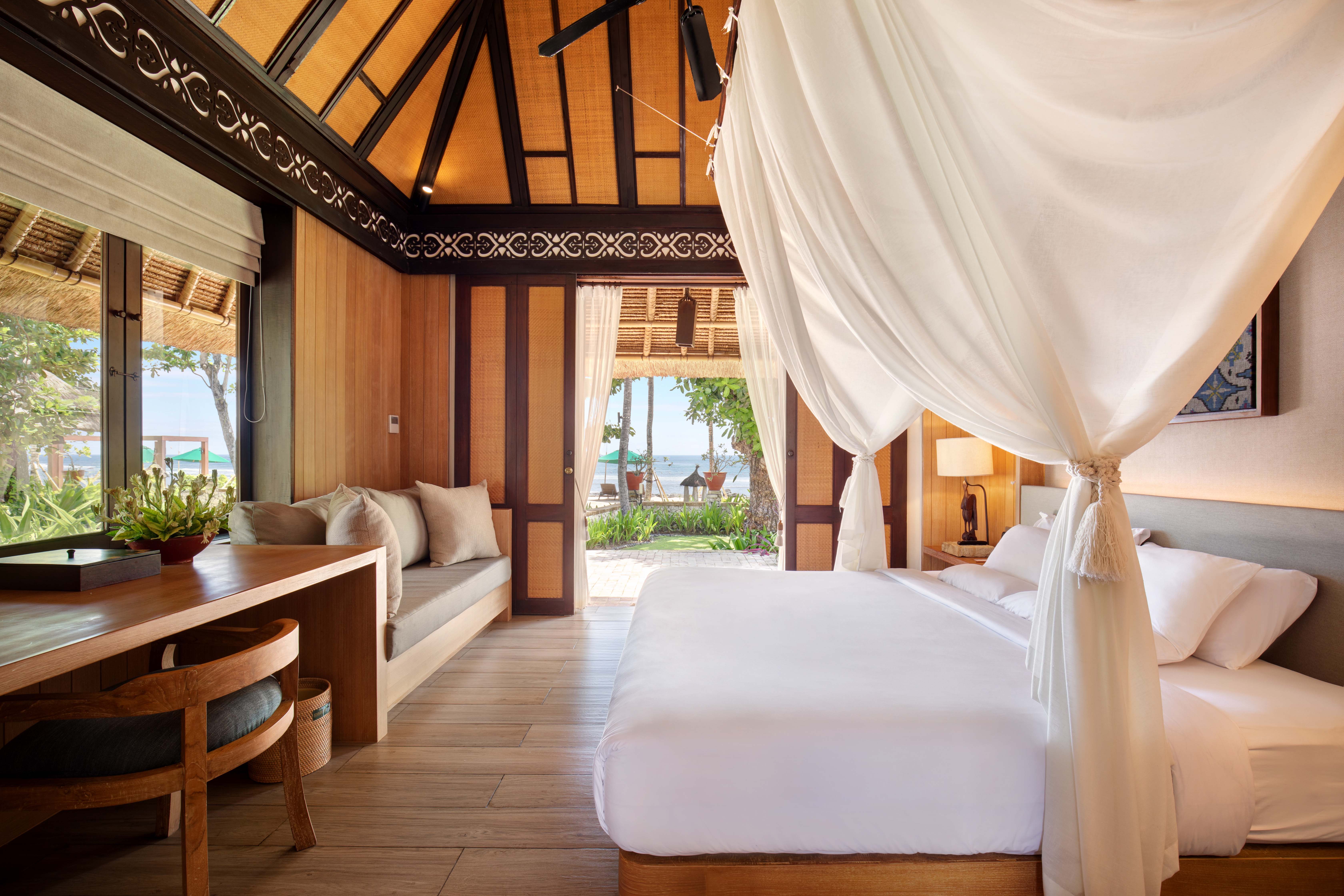 Bungalow Deluxe King Bed